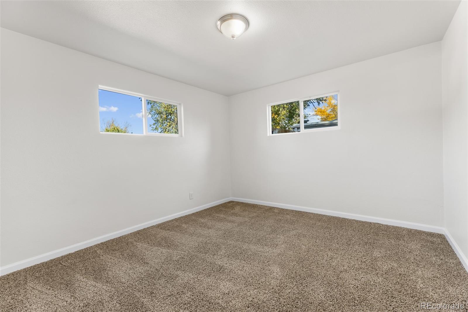 724 Victor Street, Aurora, CO 80011, 3 Bedrooms Bedrooms, ,2 BathroomsBathrooms,Residential,For Sale,Victor,REC4517000