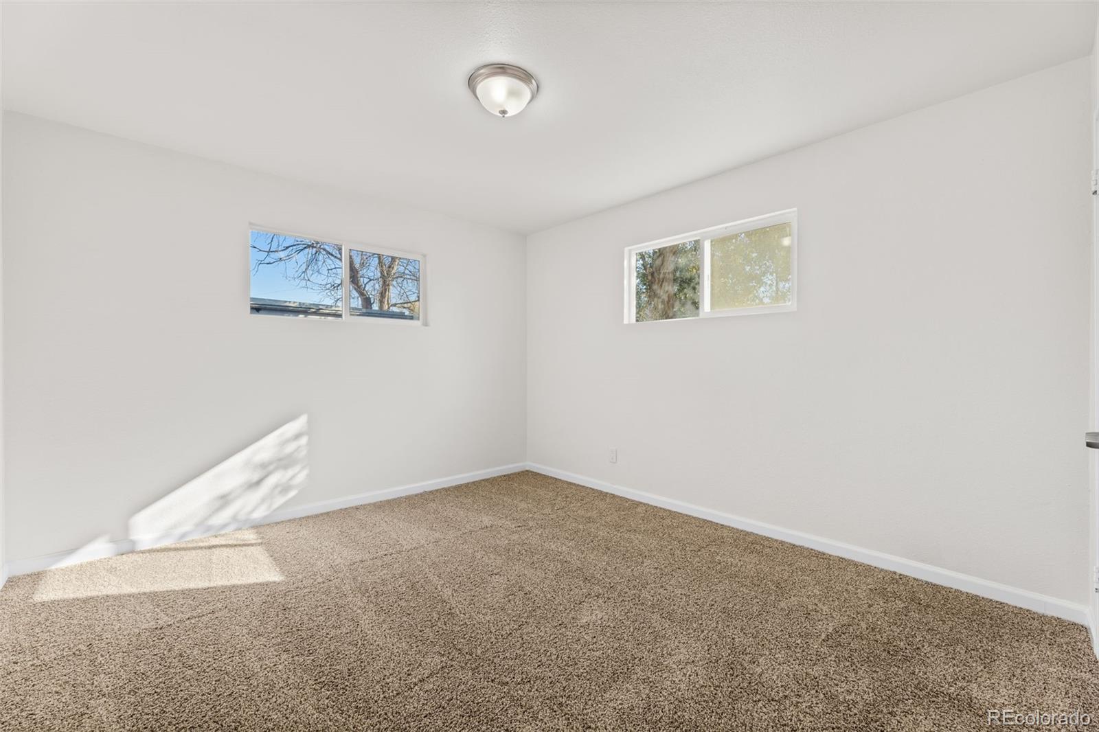 724 Victor Street, Aurora, CO 80011, 3 Bedrooms Bedrooms, ,2 BathroomsBathrooms,Residential,For Sale,Victor,REC4517000
