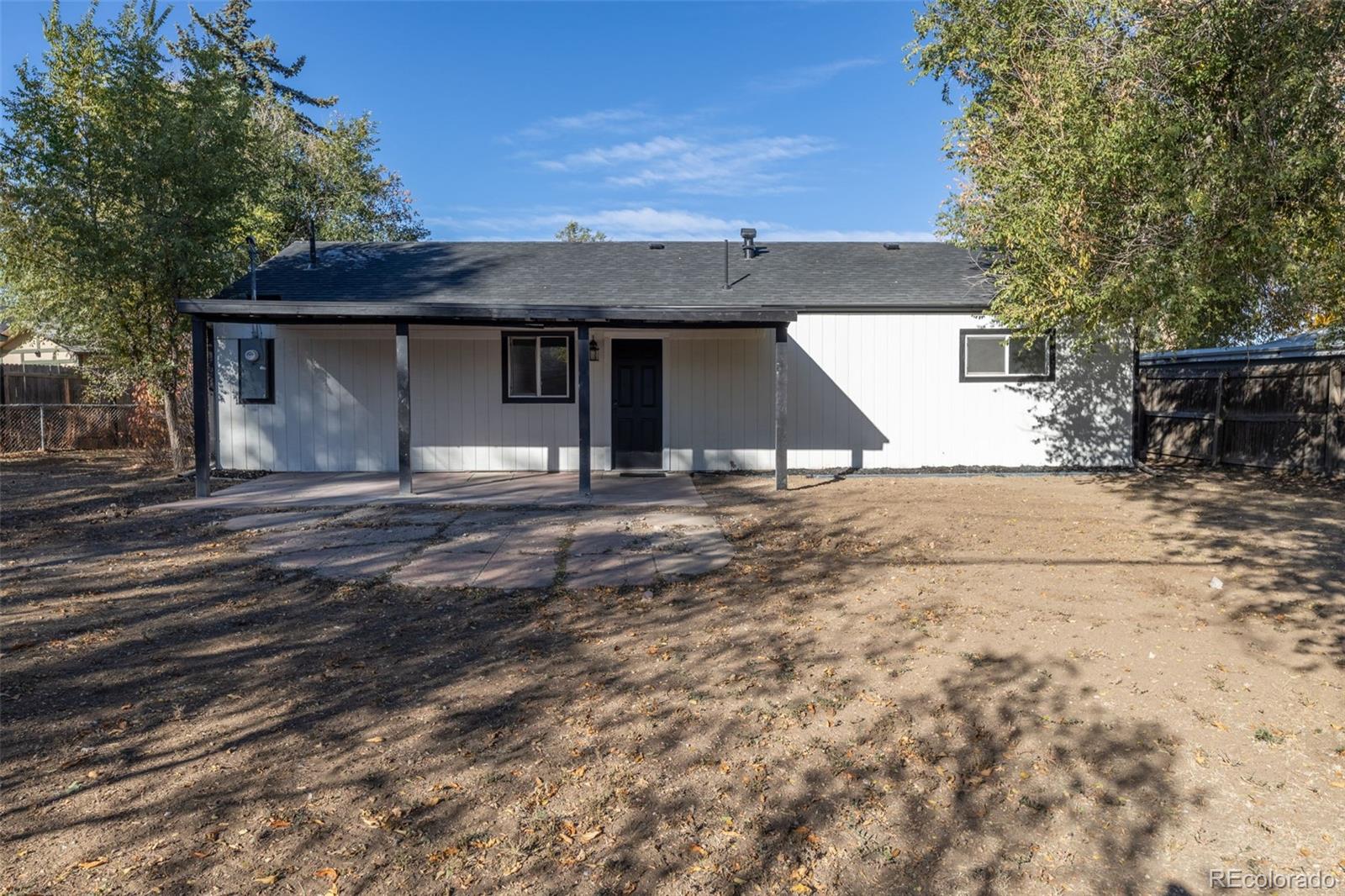 724 Victor Street, Aurora, CO 80011, 3 Bedrooms Bedrooms, ,2 BathroomsBathrooms,Residential,For Sale,Victor,REC4517000