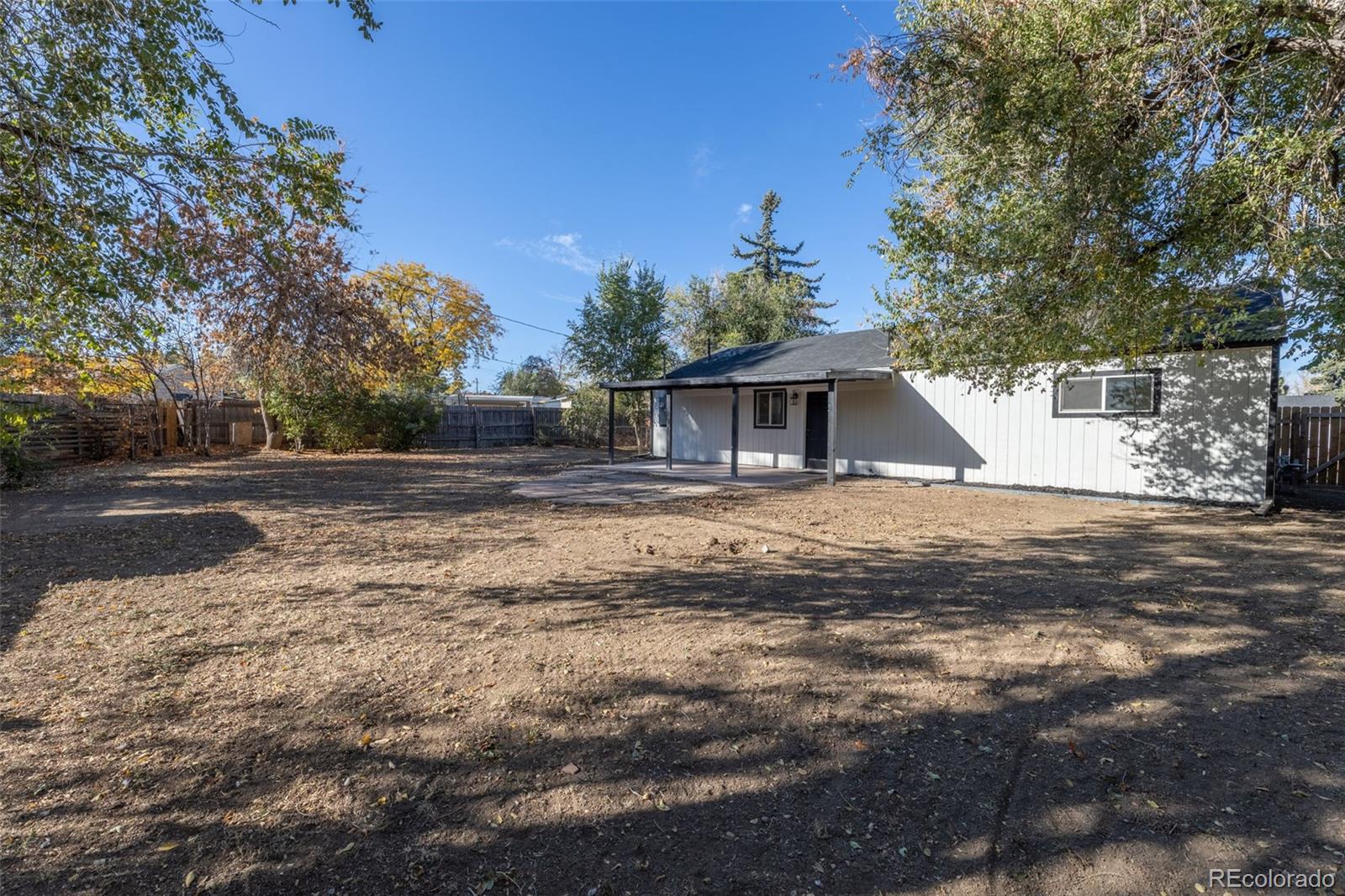 724 Victor Street, Aurora, CO 80011, 3 Bedrooms Bedrooms, ,2 BathroomsBathrooms,Residential,For Sale,Victor,REC4517000