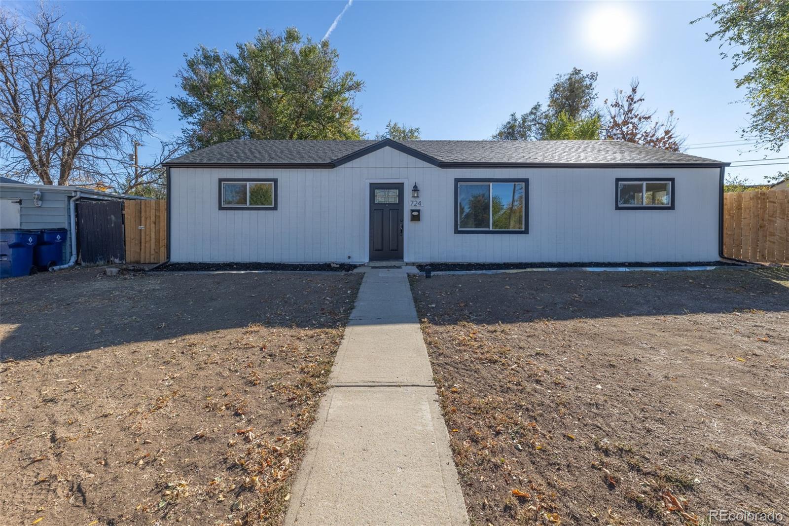724 Victor Street, Aurora, CO 80011, 3 Bedrooms Bedrooms, ,2 BathroomsBathrooms,Residential,For Sale,Victor,REC4517000