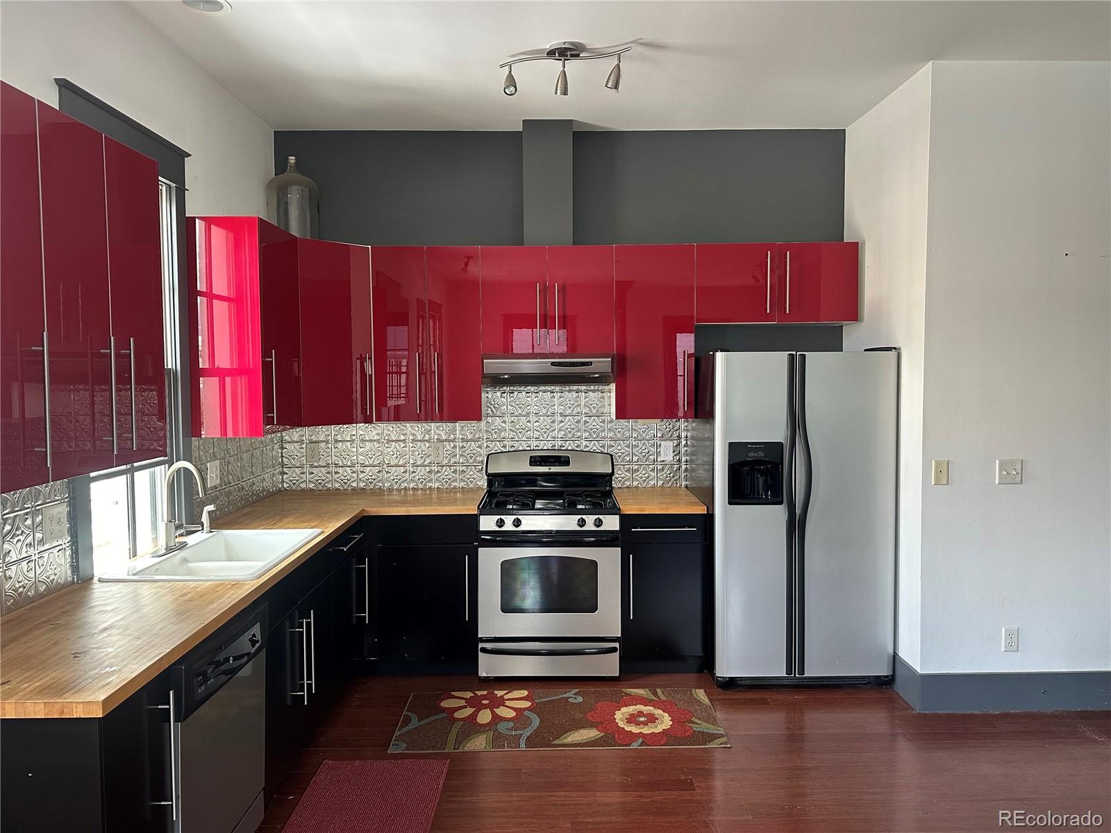 900 Main Street, Buena Vista, CO 81211, 2 Bedrooms Bedrooms, ,1 BathroomBathrooms,Rental,For Rent,Main,REC4295982