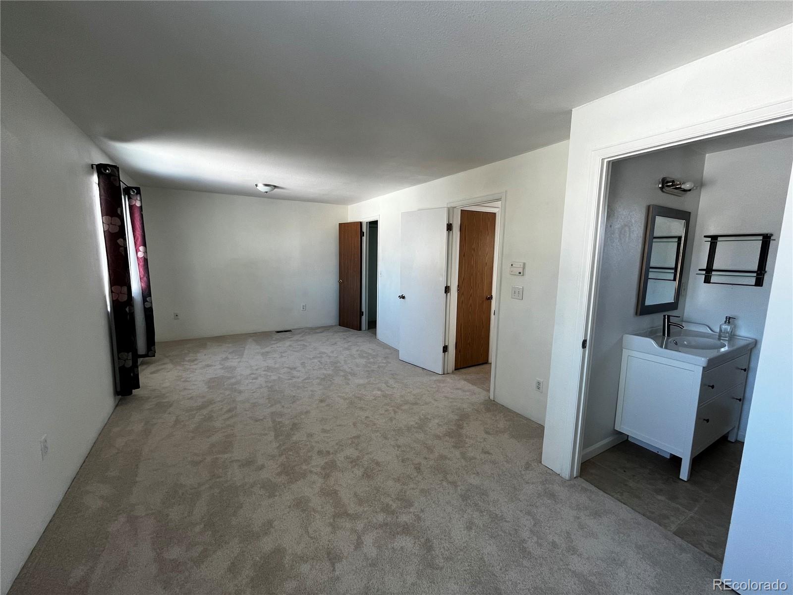 17541 Temple Drive, Aurora, CO 80015, 3 Bedrooms Bedrooms, ,2 BathroomsBathrooms,Rental,For Rent,Temple,REC4863156