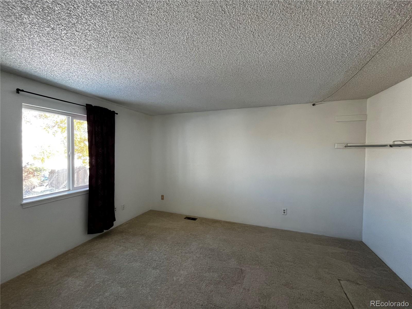 17541 Temple Drive, Aurora, CO 80015, 3 Bedrooms Bedrooms, ,2 BathroomsBathrooms,Rental,For Rent,Temple,REC4863156