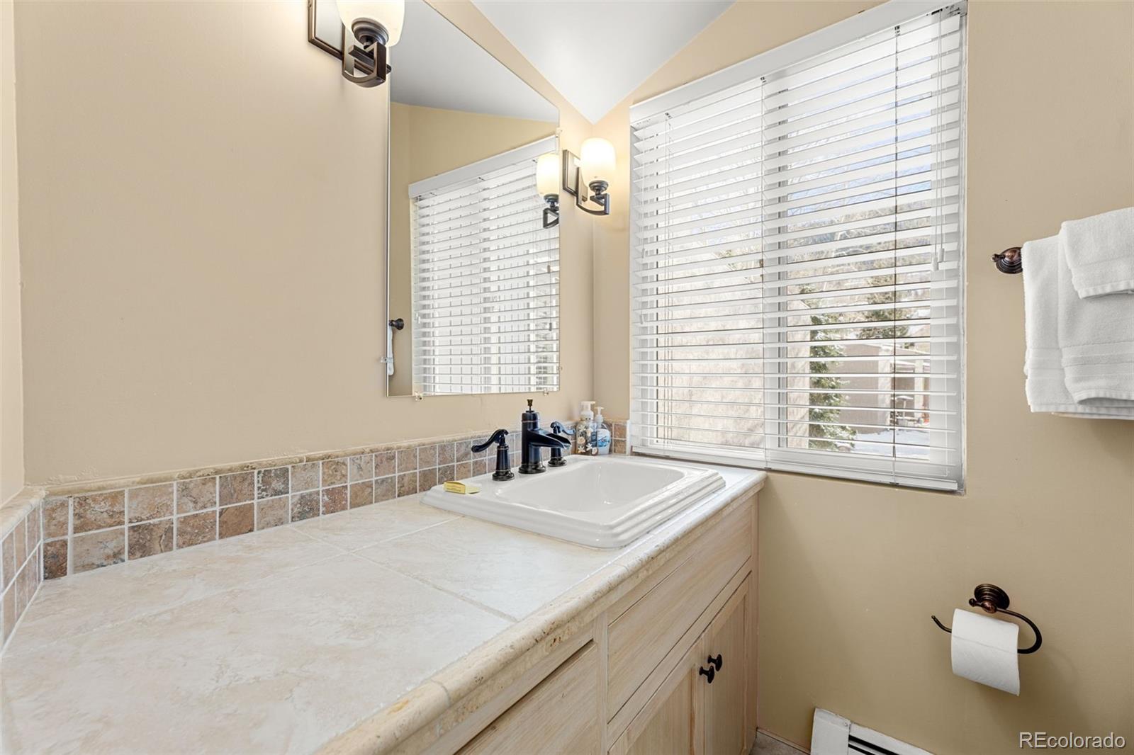 142 Eagle Drive #A3, Avon, CO 81620, 2 Bedrooms Bedrooms, ,3 BathroomsBathrooms,Residential,For Sale,Eagle,REC2236660