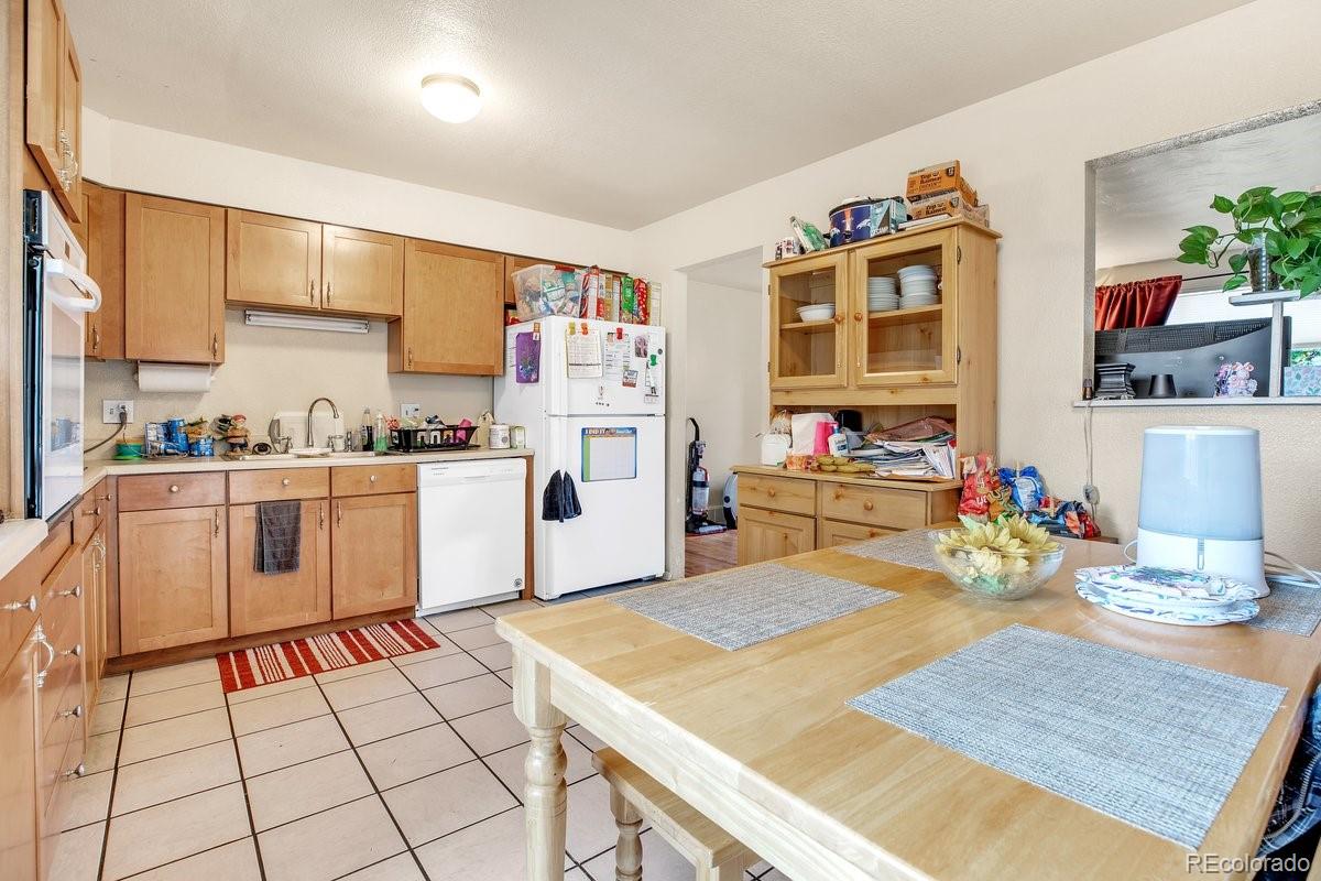 7366 Maryland Avenue, Lakewood, CO 80232, 3 Bedrooms Bedrooms, ,2 BathroomsBathrooms,Residential,For Sale,Maryland,REC9027838