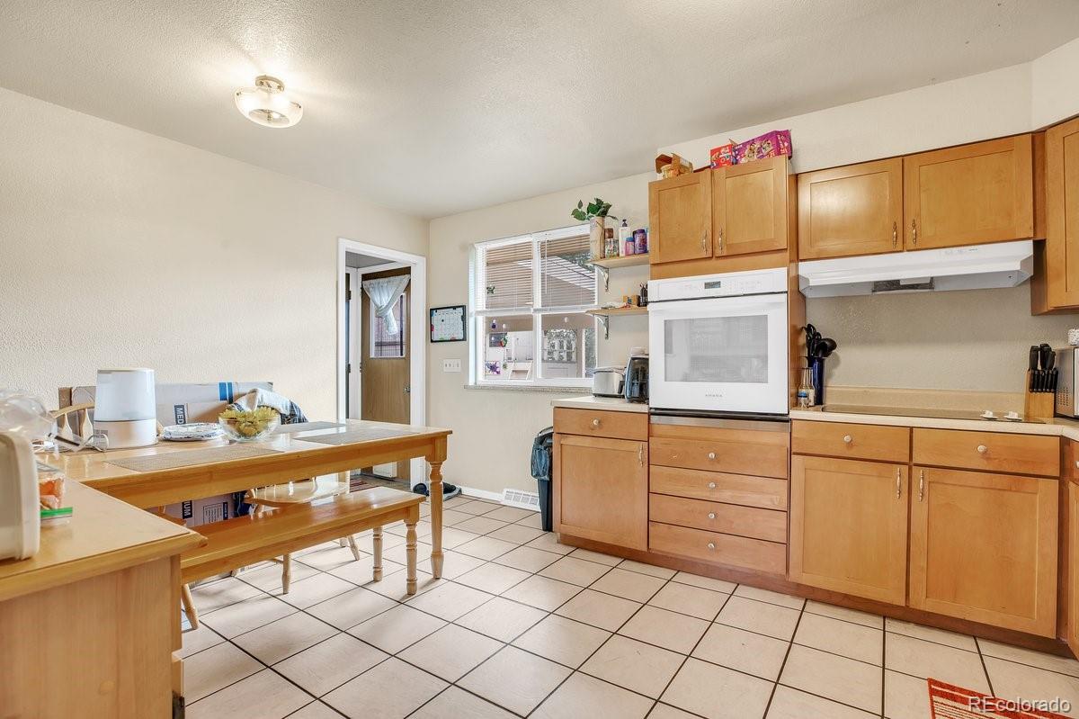 7366 Maryland Avenue, Lakewood, CO 80232, 3 Bedrooms Bedrooms, ,2 BathroomsBathrooms,Residential,For Sale,Maryland,REC9027838