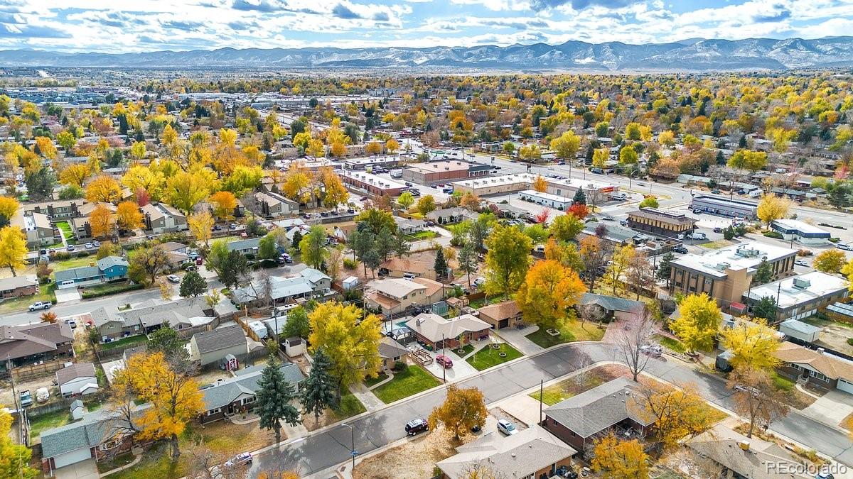 7366 Maryland Avenue, Lakewood, CO 80232, 3 Bedrooms Bedrooms, ,2 BathroomsBathrooms,Residential,For Sale,Maryland,REC9027838