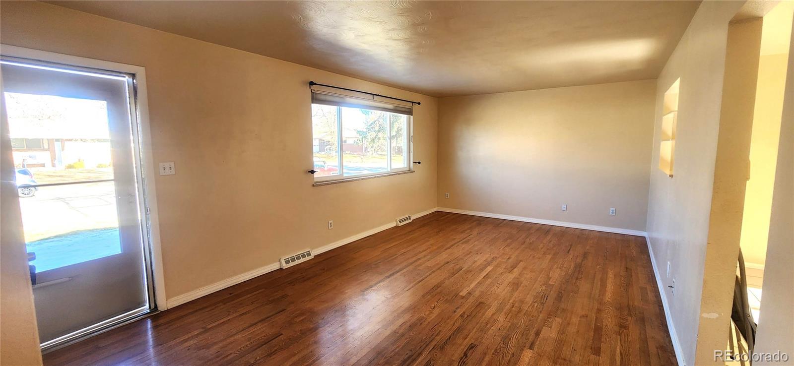 7366 Maryland Avenue, Lakewood, CO 80232, 3 Bedrooms Bedrooms, ,2 BathroomsBathrooms,Residential,For Sale,Maryland,REC9027838