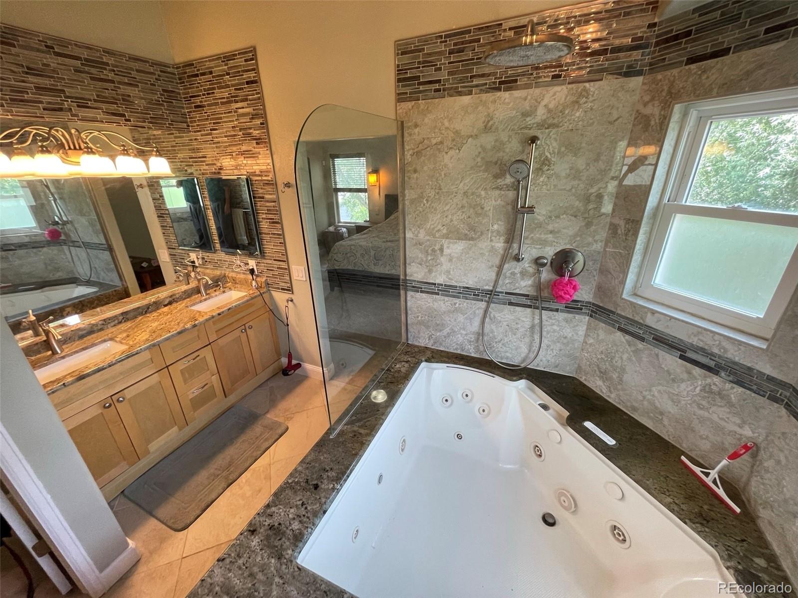 4715 Cathay Court, Aurora, CO 80015, 4 Bedrooms Bedrooms, ,4 BathroomsBathrooms,Rental,For Rent,Cathay,REC2949971