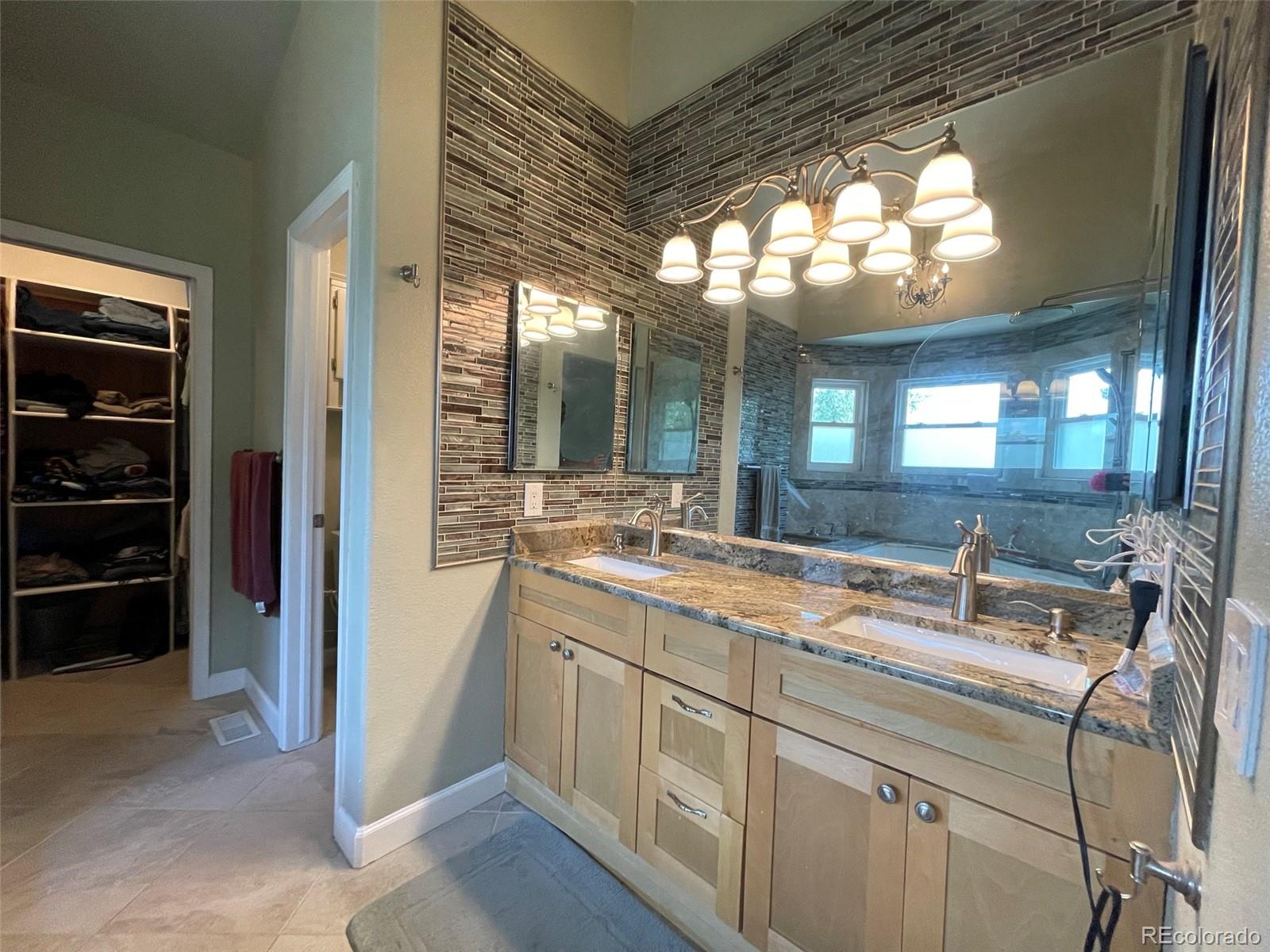 4715 Cathay Court, Aurora, CO 80015, 4 Bedrooms Bedrooms, ,4 BathroomsBathrooms,Rental,For Rent,Cathay,REC2949971