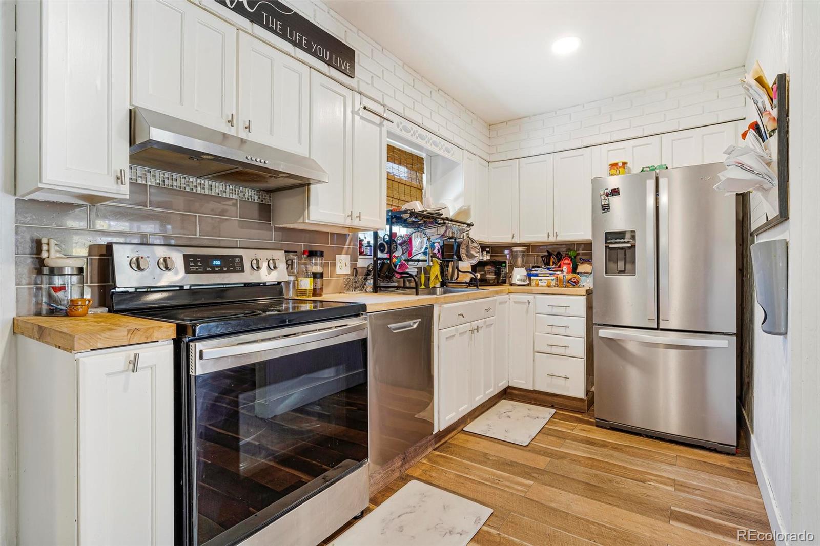 1444 Helena Circle, Aurora, CO 80017, 3 Bedrooms Bedrooms, ,2 BathroomsBathrooms,Residential,For Sale,Helena,REC1864356