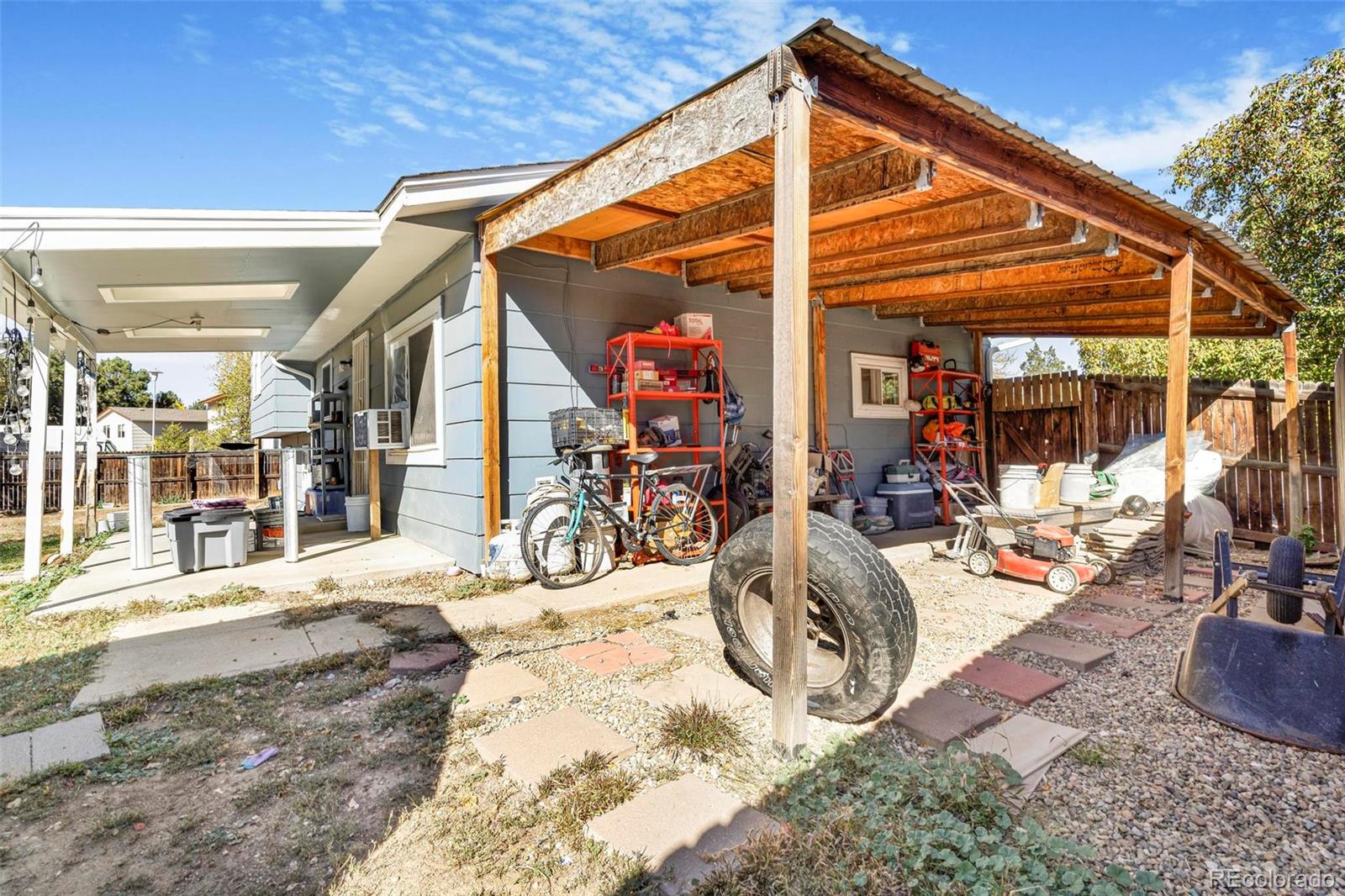 1444 Helena Circle, Aurora, CO 80017, 3 Bedrooms Bedrooms, ,2 BathroomsBathrooms,Residential,For Sale,Helena,REC1864356