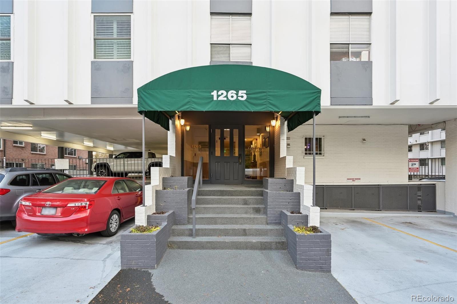 1265 Race Street #304, Denver, CO 80206, 1 Bedroom Bedrooms, ,1 BathroomBathrooms,Residential,For Sale,Race,REC4770227