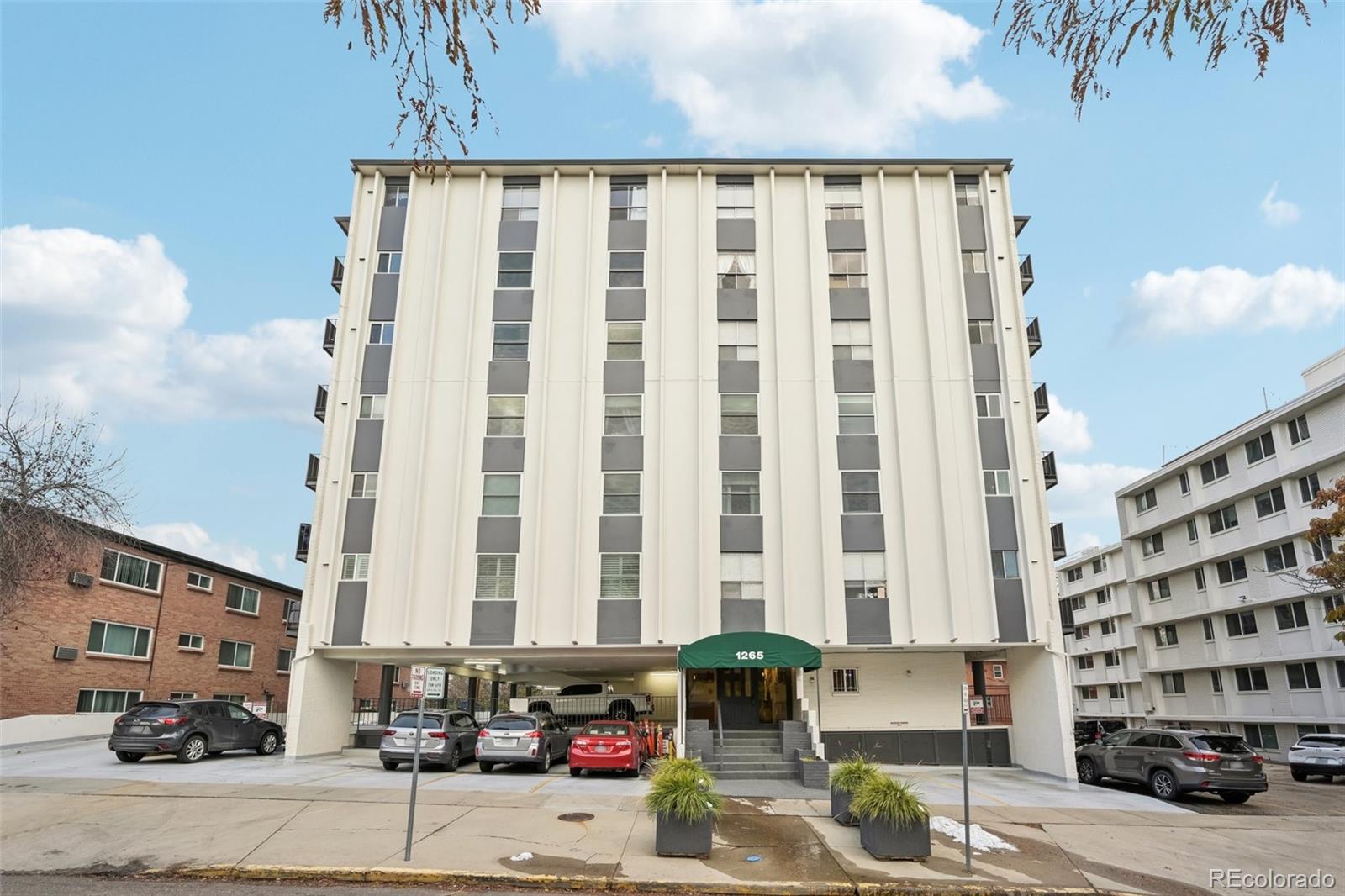 1265 Race Street #304, Denver, CO 80206, 1 Bedroom Bedrooms, ,1 BathroomBathrooms,Residential,For Sale,Race,REC4770227