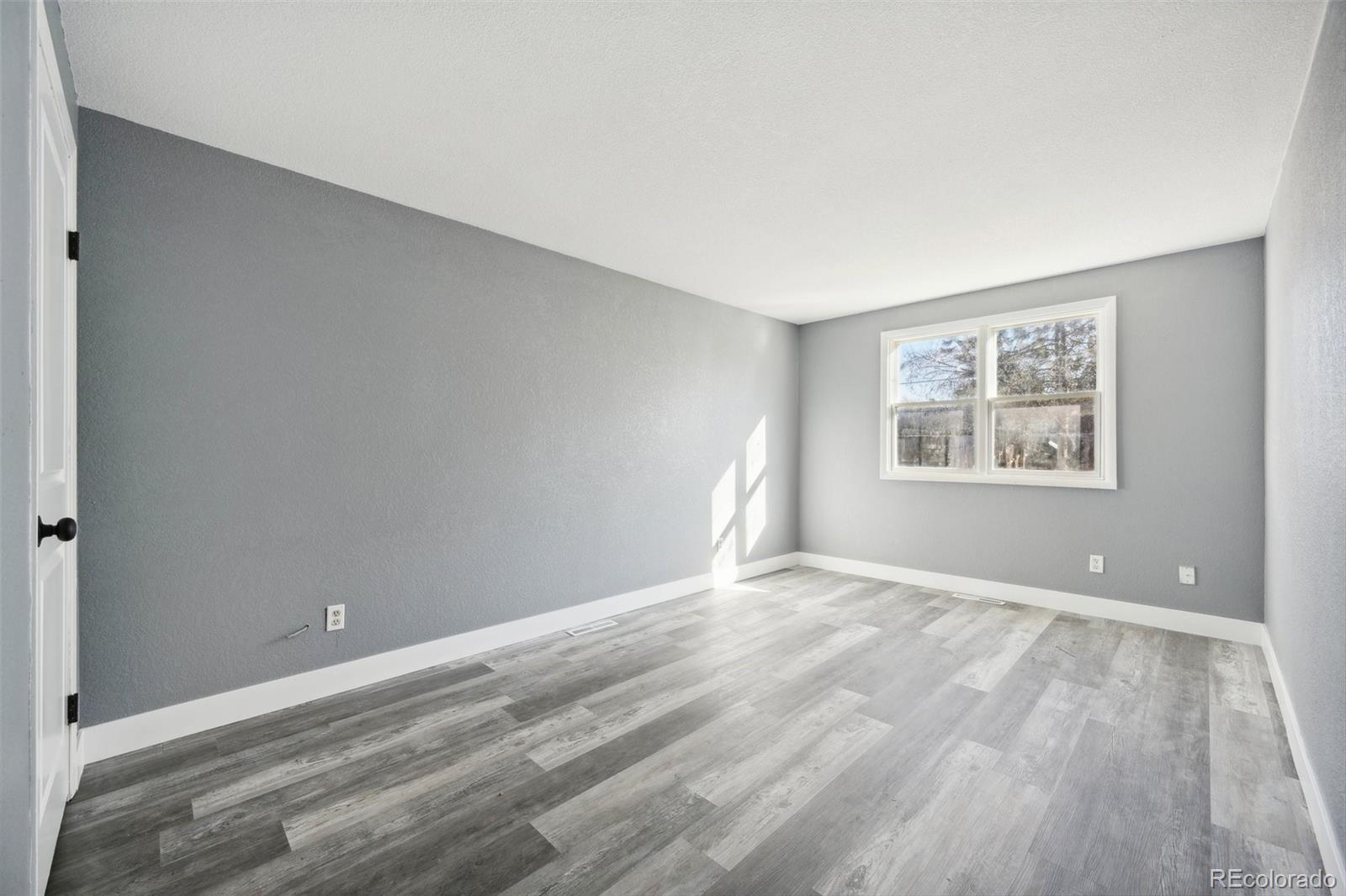 1248 Meadow Street, Longmont, CO 80501, 4 Bedrooms Bedrooms, ,2 BathroomsBathrooms,Residential,For Sale,Meadow,REC3202713