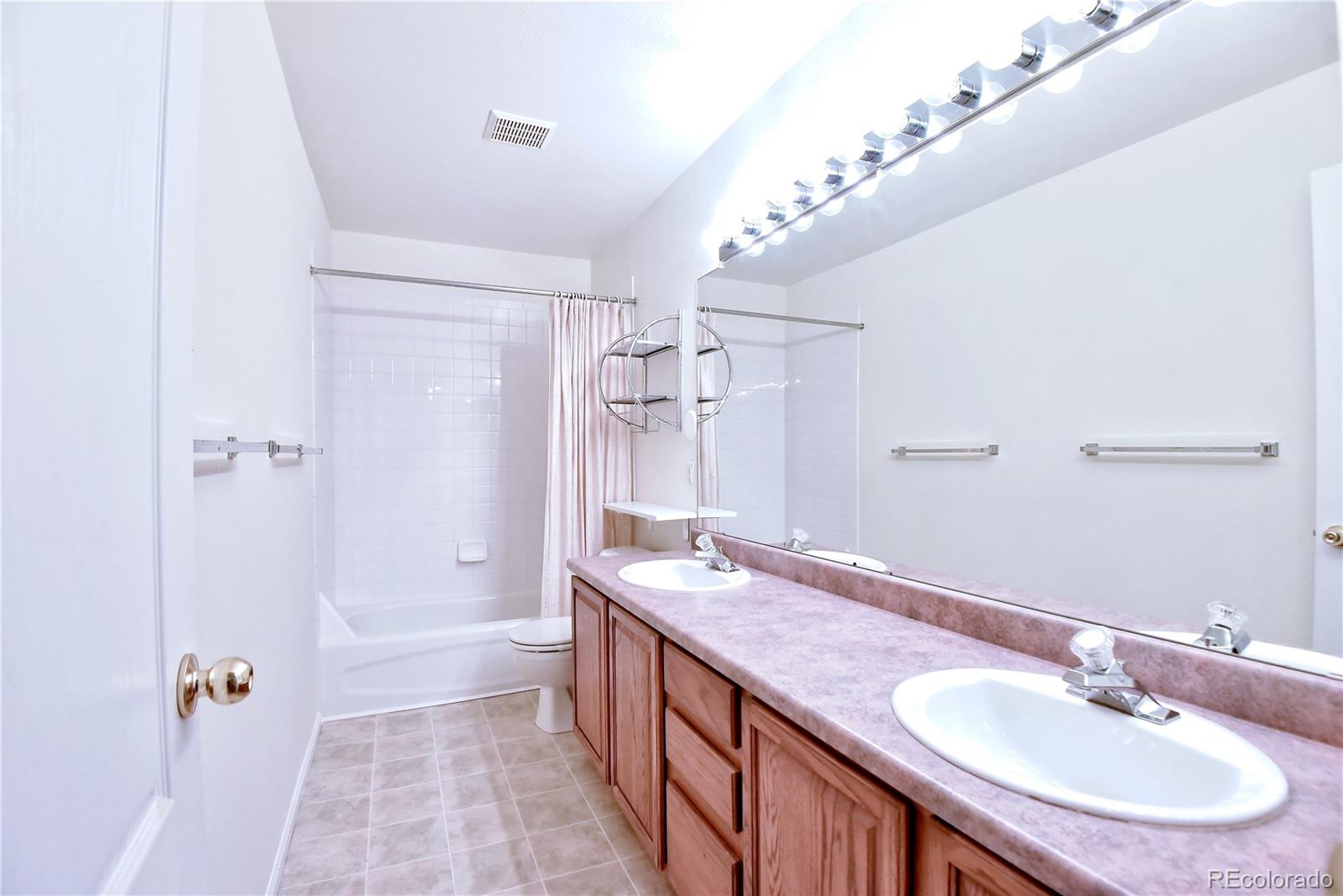 7456 Chipmunk Place, Littleton, CO 80125, 5 Bedrooms Bedrooms, ,4 BathroomsBathrooms,Residential,For Sale,Chipmunk,REC1505512