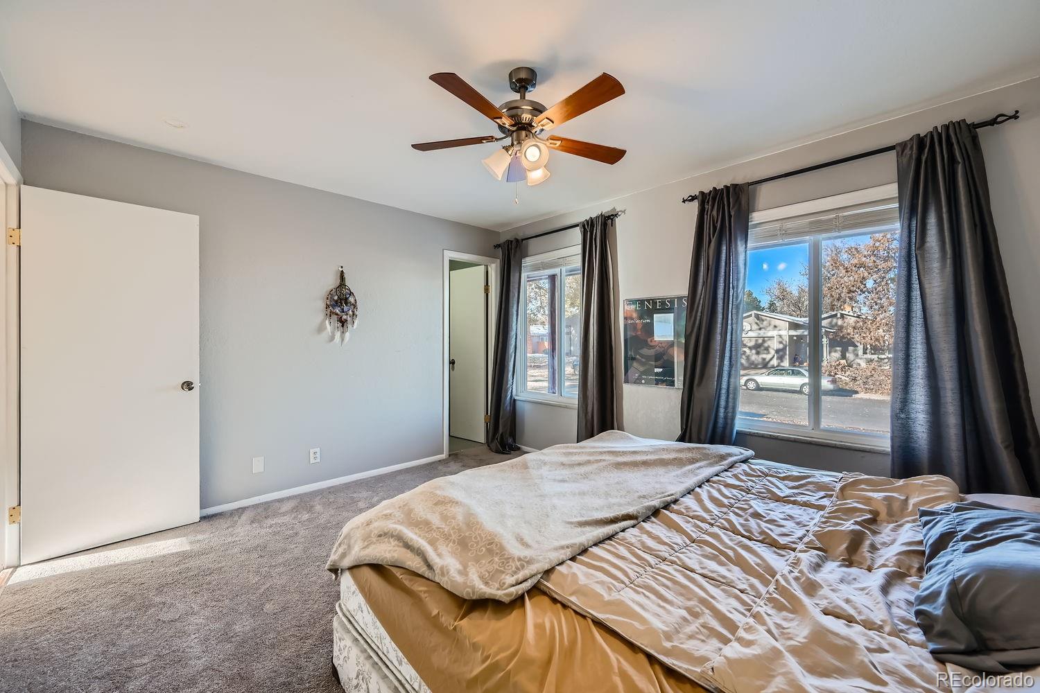 15896 Oxford Avenue, Aurora, CO 80013, 3 Bedrooms Bedrooms, ,2 BathroomsBathrooms,Residential,For Sale,Oxford,REC8697594