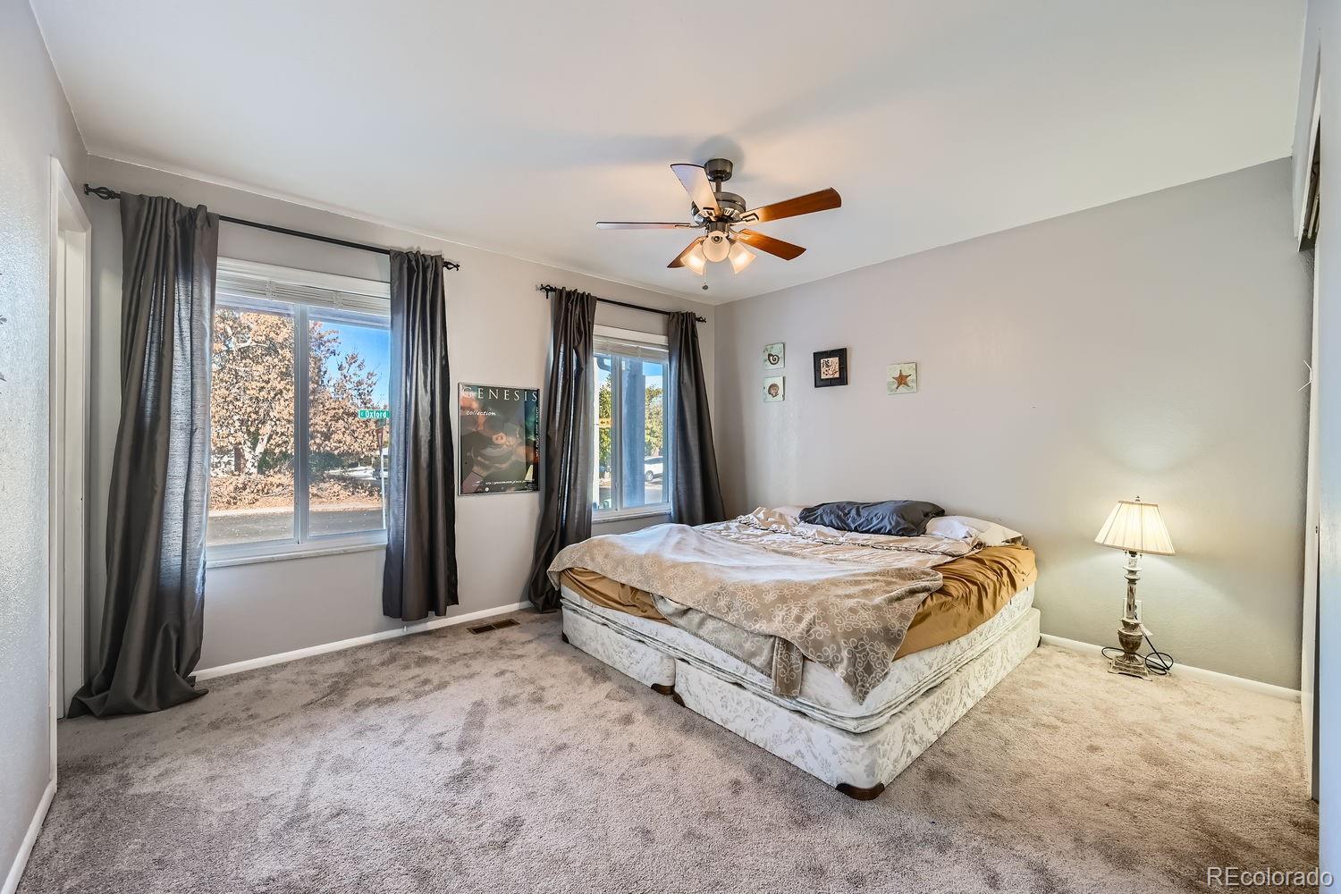 15896 Oxford Avenue, Aurora, CO 80013, 3 Bedrooms Bedrooms, ,2 BathroomsBathrooms,Residential,For Sale,Oxford,REC8697594
