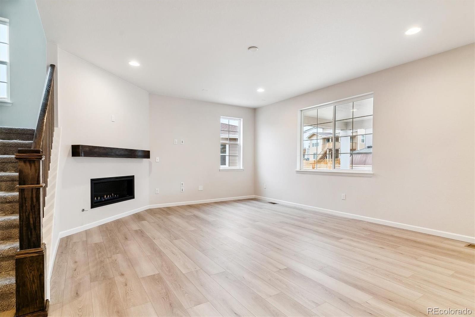 3822 Elk Street, Aurora, CO 80019, 5 Bedrooms Bedrooms, ,4 BathroomsBathrooms,Residential,For Sale,Elk,REC2105066