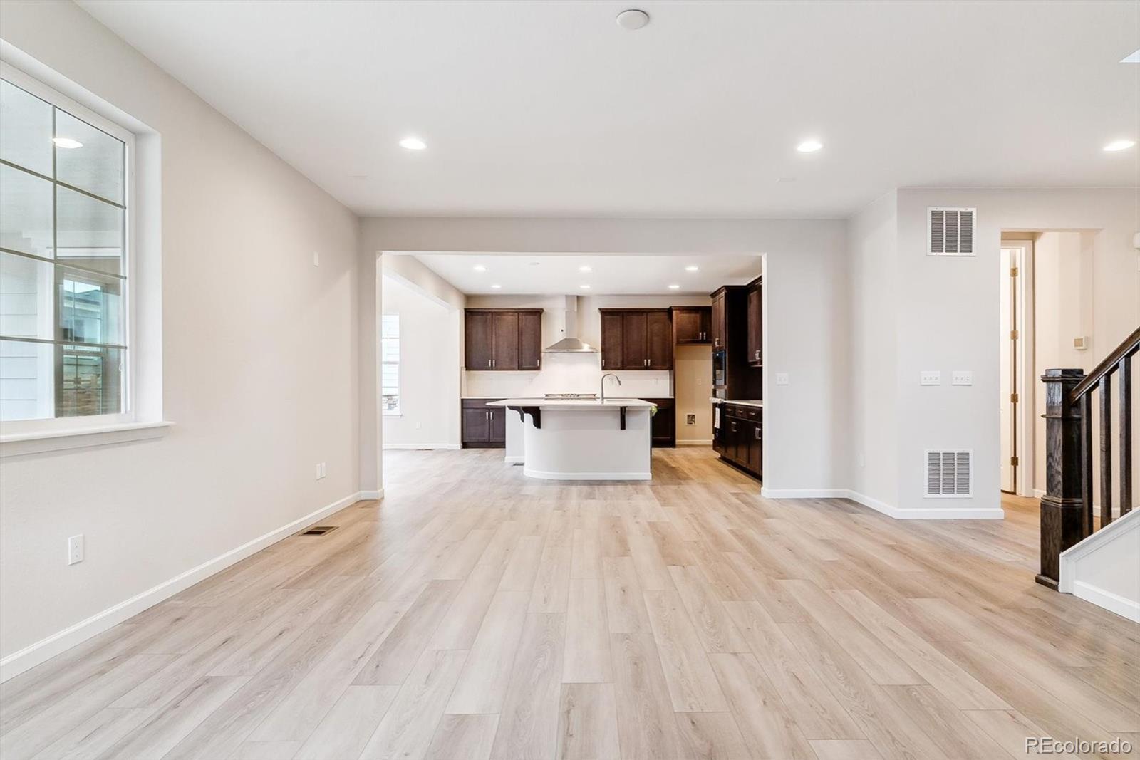 3822 Elk Street, Aurora, CO 80019, 5 Bedrooms Bedrooms, ,4 BathroomsBathrooms,Residential,For Sale,Elk,REC2105066