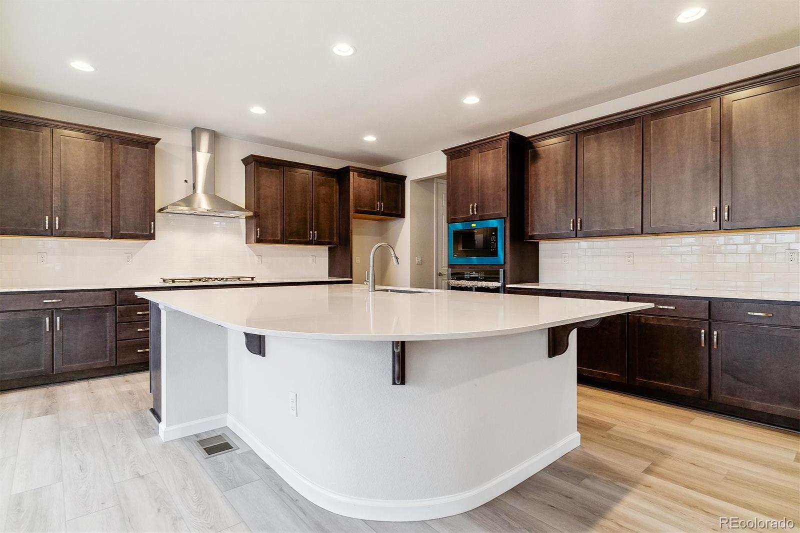 3822 Elk Street, Aurora, CO 80019, 5 Bedrooms Bedrooms, ,4 BathroomsBathrooms,Residential,For Sale,Elk,REC2105066