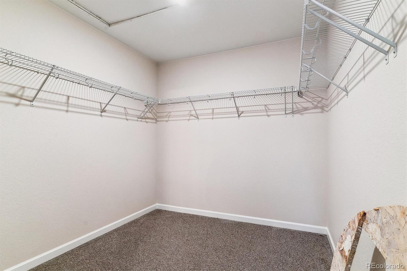 3822 Elk Street, Aurora, CO 80019, 5 Bedrooms Bedrooms, ,4 BathroomsBathrooms,Residential,For Sale,Elk,REC2105066