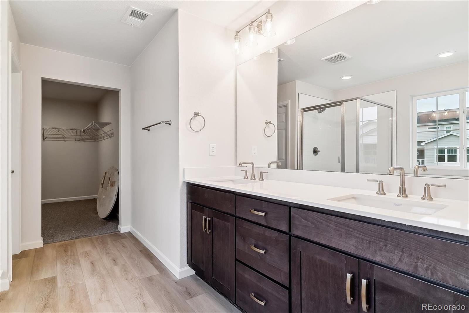 3822 Elk Street, Aurora, CO 80019, 5 Bedrooms Bedrooms, ,4 BathroomsBathrooms,Residential,For Sale,Elk,REC2105066