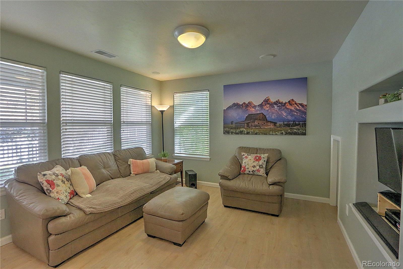 266 Capital Court, New Castle, CO 81647, 3 Bedrooms Bedrooms, ,3 BathroomsBathrooms,Residential,For Sale,Capital,REC5893537