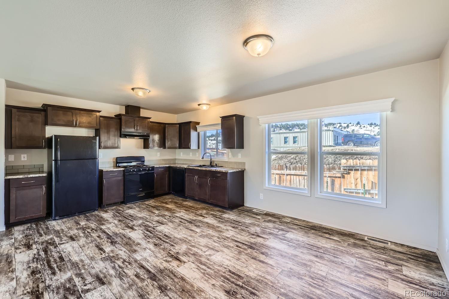 330 W Carr Avenue, Cripple Creek, CO 80813, 3 Bedrooms Bedrooms, ,2 BathroomsBathrooms,Residential,For Sale,Carr,REC8626153