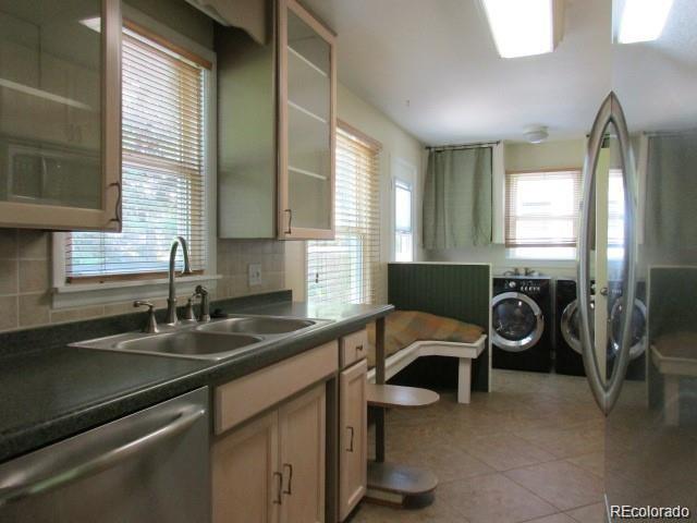 6066 Sycamore Street, Littleton, CO 80120, 3 Bedrooms Bedrooms, ,1 BathroomBathrooms,Rental,For Rent,Sycamore,REC4715752