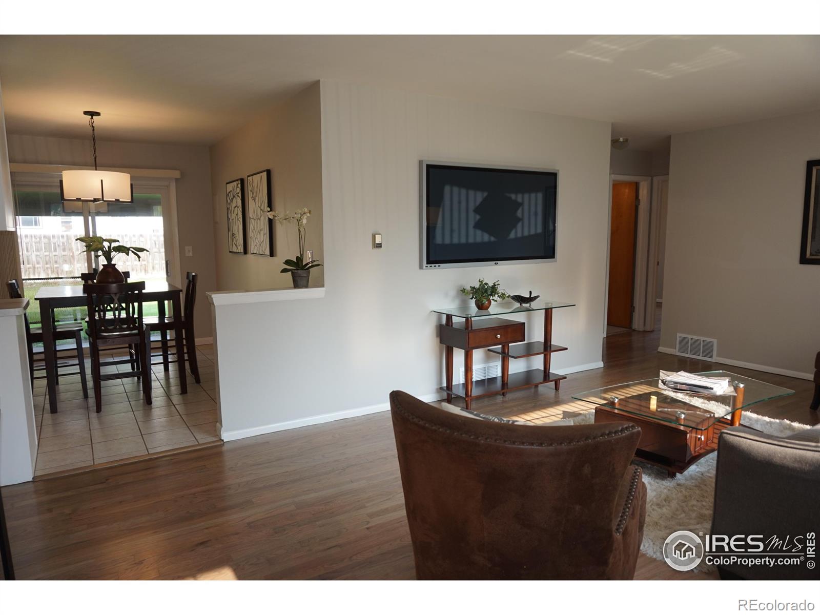 1201 Hillcrest Drive, Fort Collins, CO 80521, 3 Bedrooms Bedrooms, ,1 BathroomBathrooms,Residential,For Sale,Hillcrest,RECIR1022411