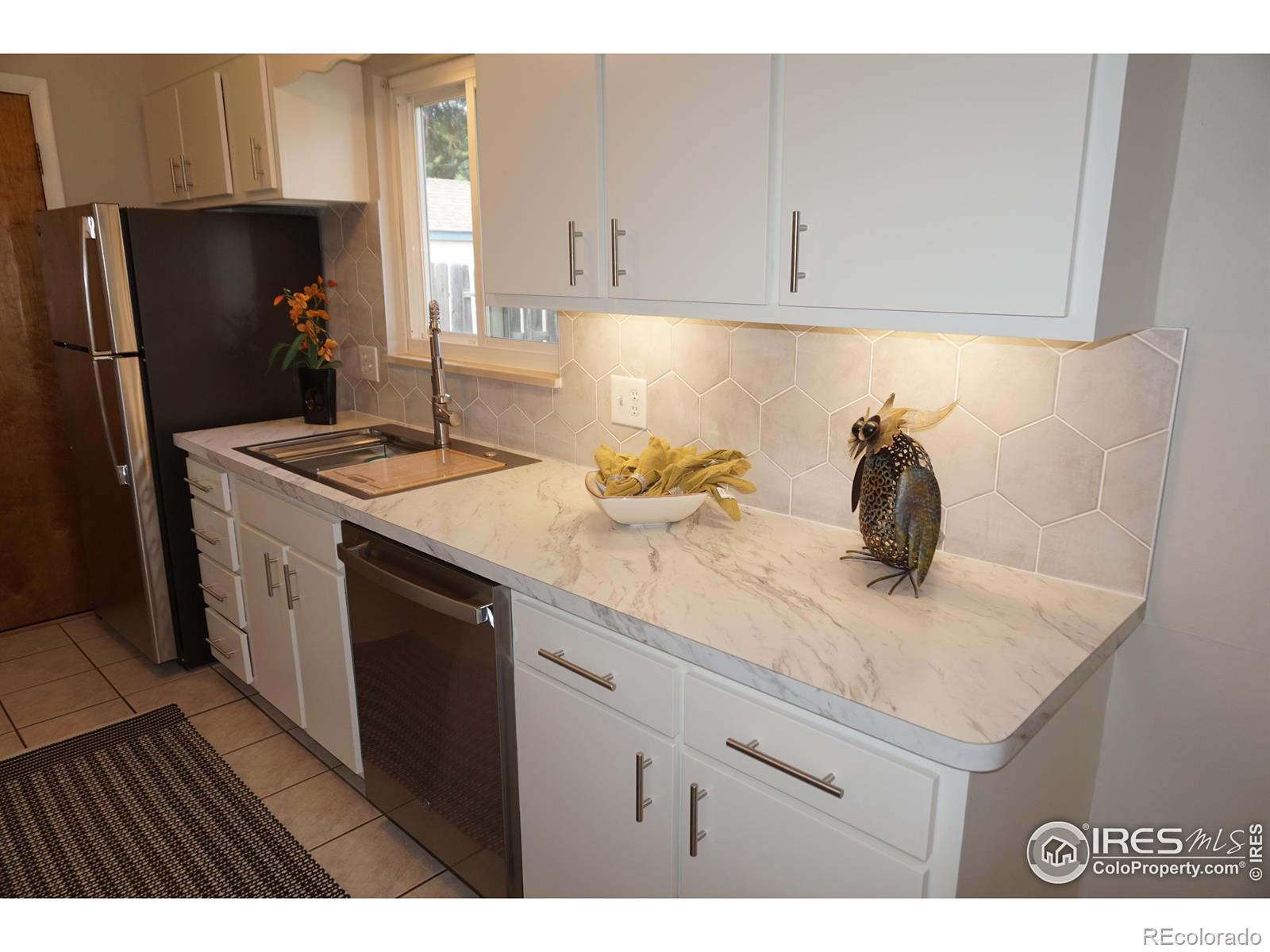 1201 Hillcrest Drive, Fort Collins, CO 80521, 3 Bedrooms Bedrooms, ,1 BathroomBathrooms,Residential,For Sale,Hillcrest,RECIR1022411