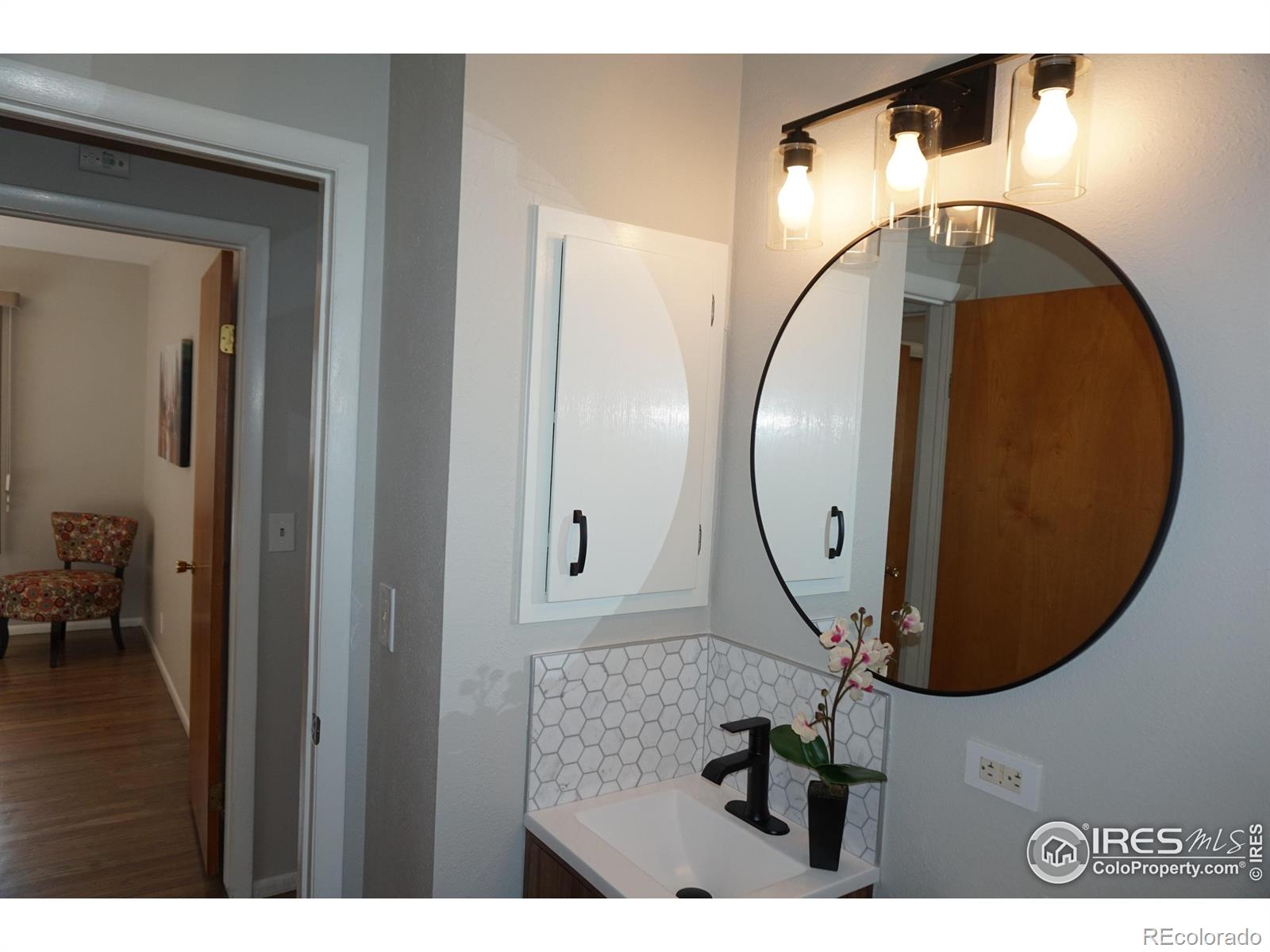 1201 Hillcrest Drive, Fort Collins, CO 80521, 3 Bedrooms Bedrooms, ,1 BathroomBathrooms,Residential,For Sale,Hillcrest,RECIR1022411