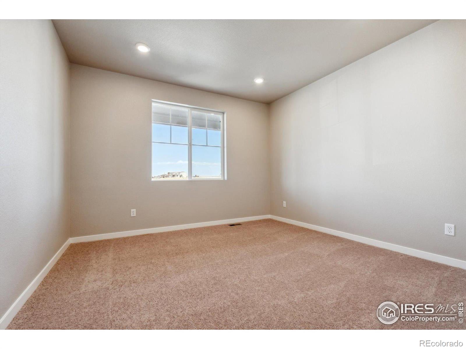452 Elbert Street, Johnstown, CO 80534, 3 Bedrooms Bedrooms, ,3 BathroomsBathrooms,Residential,For Sale,Elbert,RECIR1022416