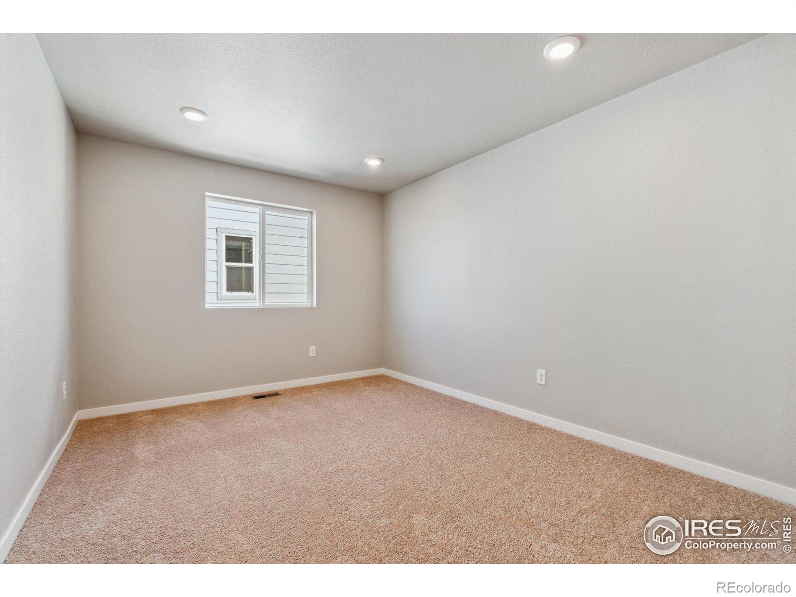 452 Elbert Street, Johnstown, CO 80534, 3 Bedrooms Bedrooms, ,3 BathroomsBathrooms,Residential,For Sale,Elbert,RECIR1022416