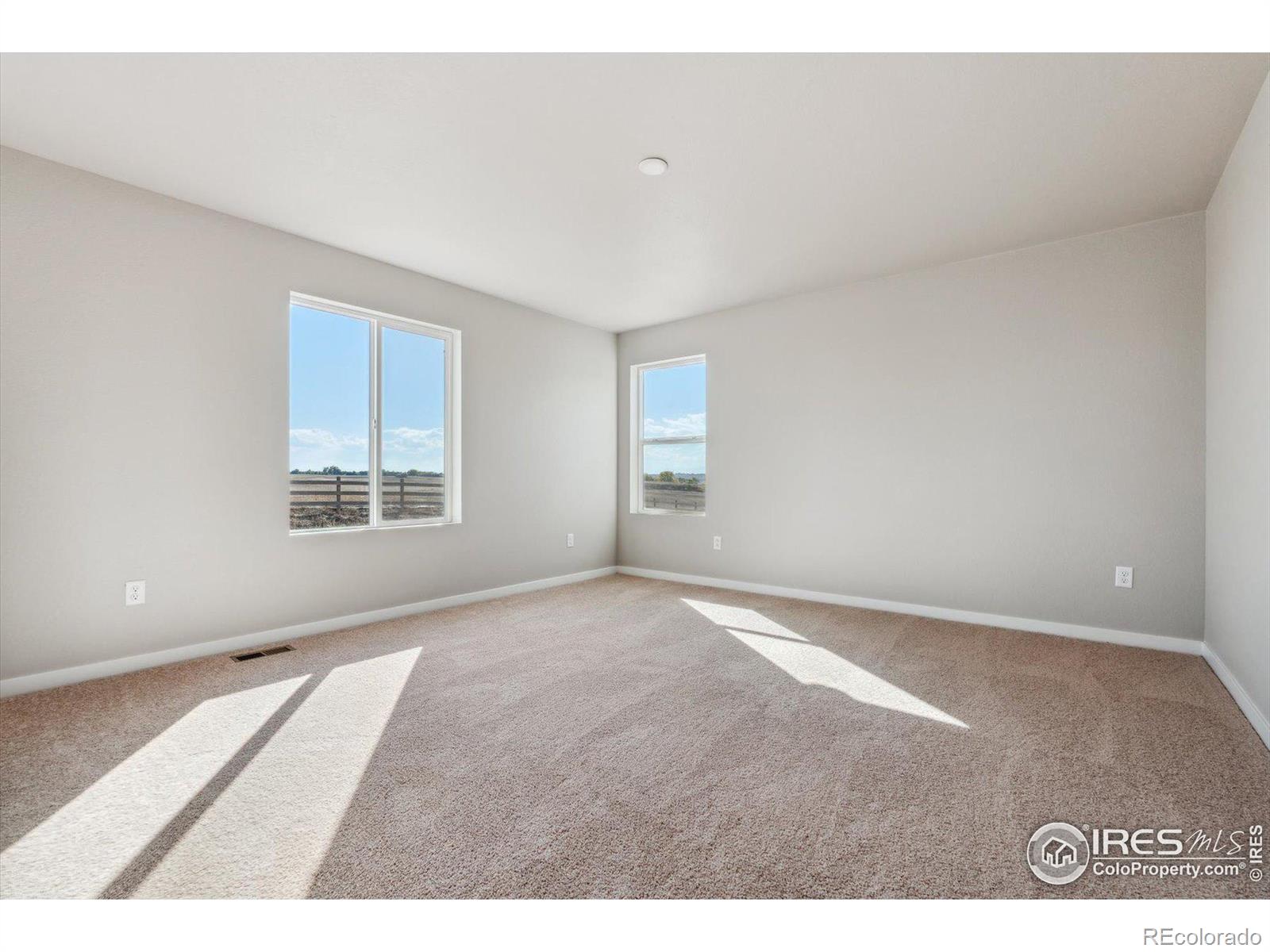 452 Elbert Street, Johnstown, CO 80534, 3 Bedrooms Bedrooms, ,3 BathroomsBathrooms,Residential,For Sale,Elbert,RECIR1022416