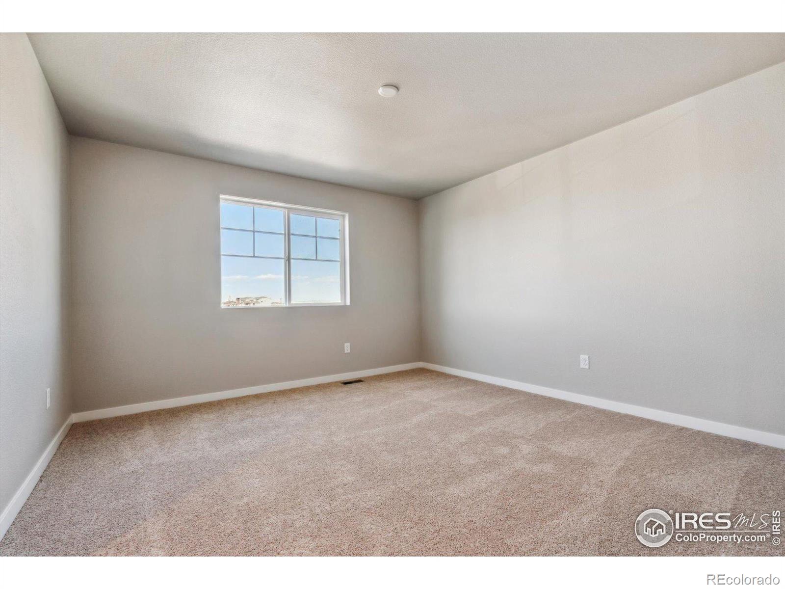 452 Elbert Street, Johnstown, CO 80534, 3 Bedrooms Bedrooms, ,3 BathroomsBathrooms,Residential,For Sale,Elbert,RECIR1022416