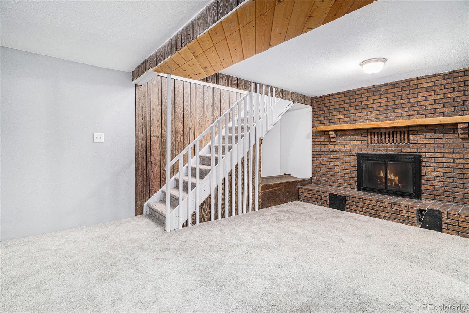 16720 Layton Avenue, Aurora, CO 80015, 4 Bedrooms Bedrooms, ,2 BathroomsBathrooms,Residential,For Sale,Layton,REC2066915