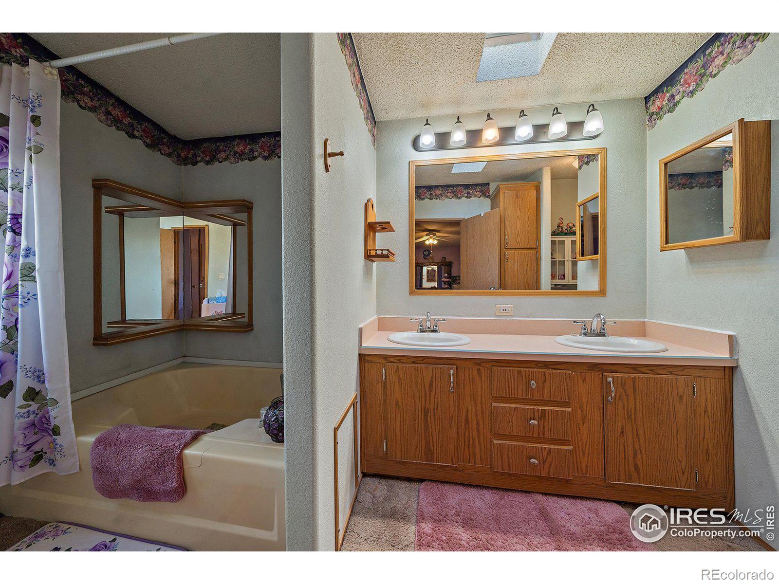 10635 County Road 24, Fort Lupton, CO 80621, 3 Bedrooms Bedrooms, ,3 BathroomsBathrooms,Residential,For Sale,County Road 24,RECIR1022666