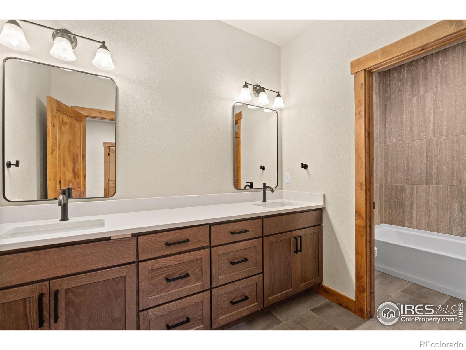 1726 Continental Peaks Circle, Estes Park, CO 80517, 3 Bedrooms Bedrooms, ,3 BathroomsBathrooms,Residential,For Sale,Continental Peaks,RECIR1022662