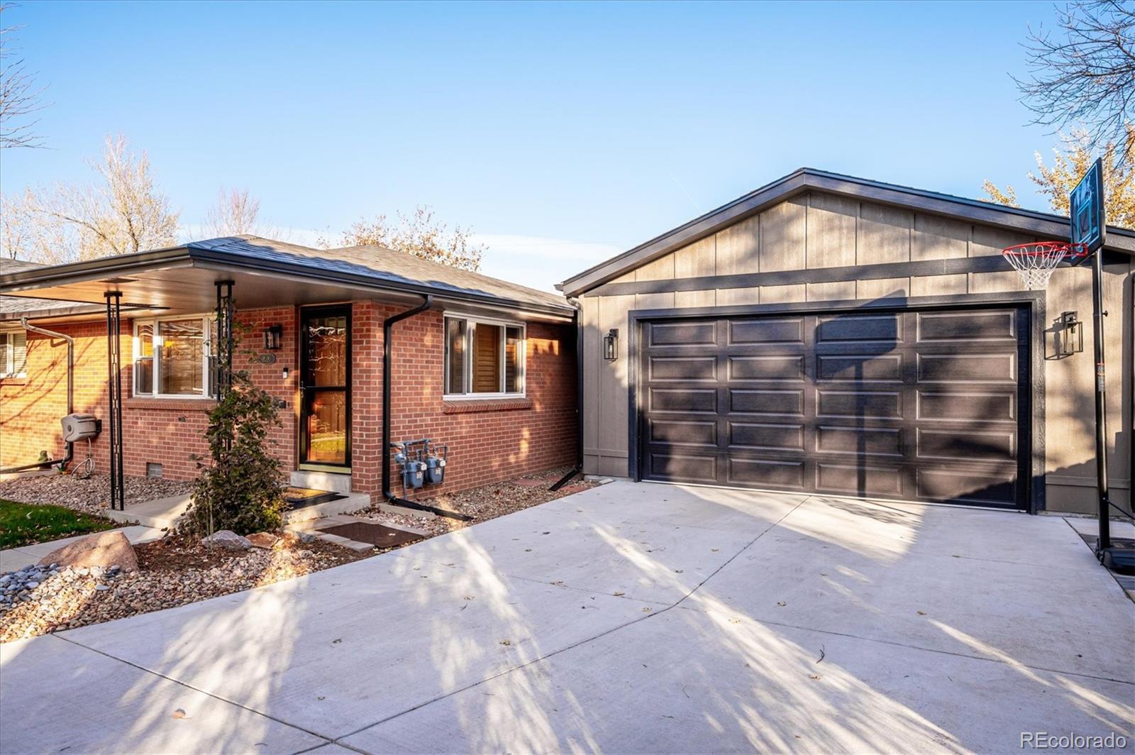 3320 Yarrow Street, Wheat Ridge, CO 80033, 4 Bedrooms Bedrooms, ,3 BathroomsBathrooms,Income,For Sale,Yarrow,REC7210086