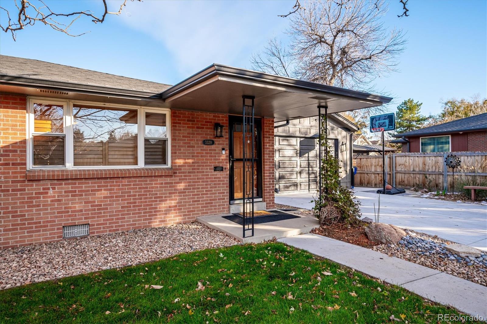 3320 Yarrow Street, Wheat Ridge, CO 80033, 4 Bedrooms Bedrooms, ,3 BathroomsBathrooms,Income,For Sale,Yarrow,REC7210086