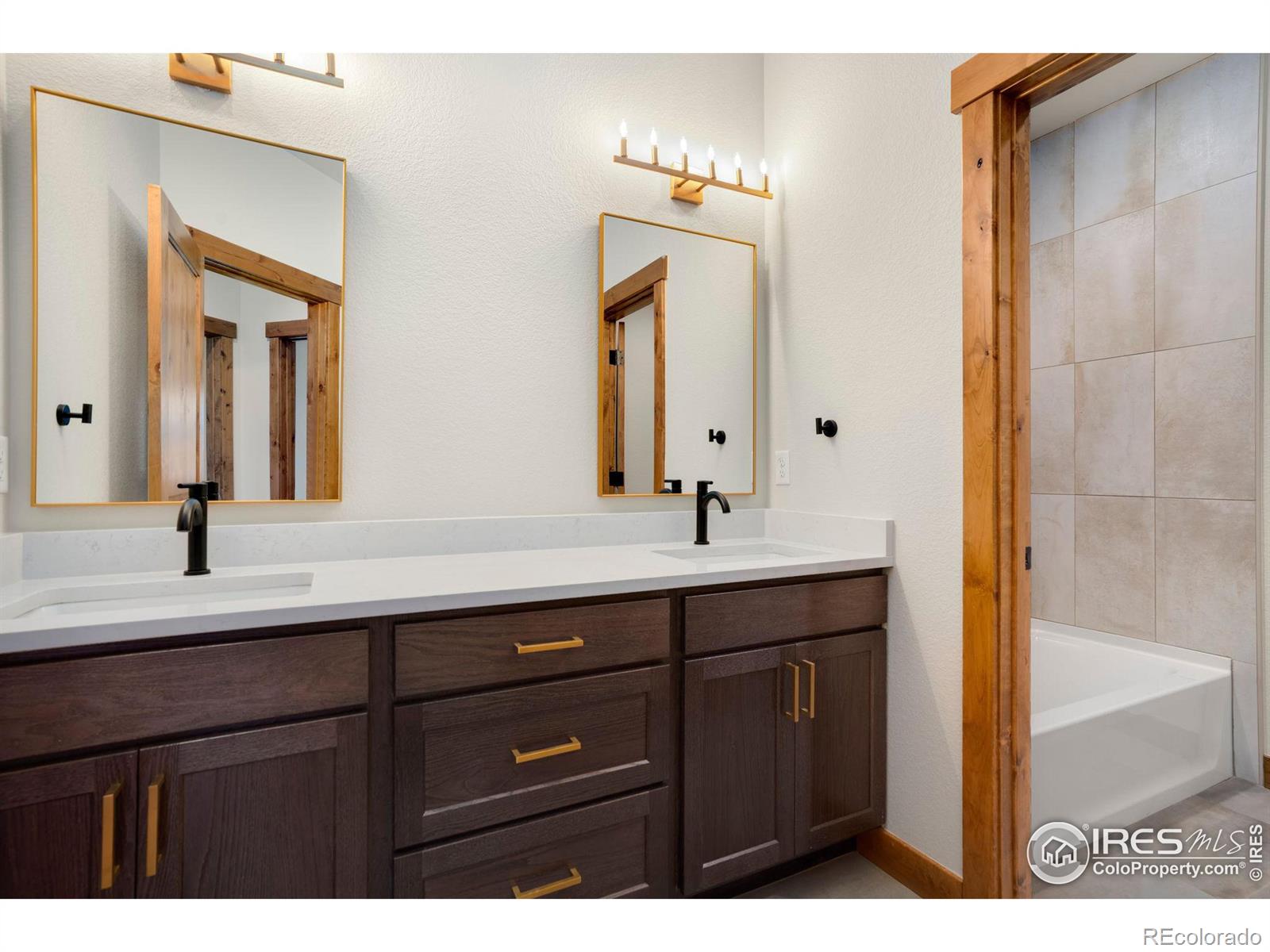 1722 Continental Peaks Circle, Estes Park, CO 80517, 3 Bedrooms Bedrooms, ,3 BathroomsBathrooms,Residential,For Sale,Continental Peaks,RECIR1022653