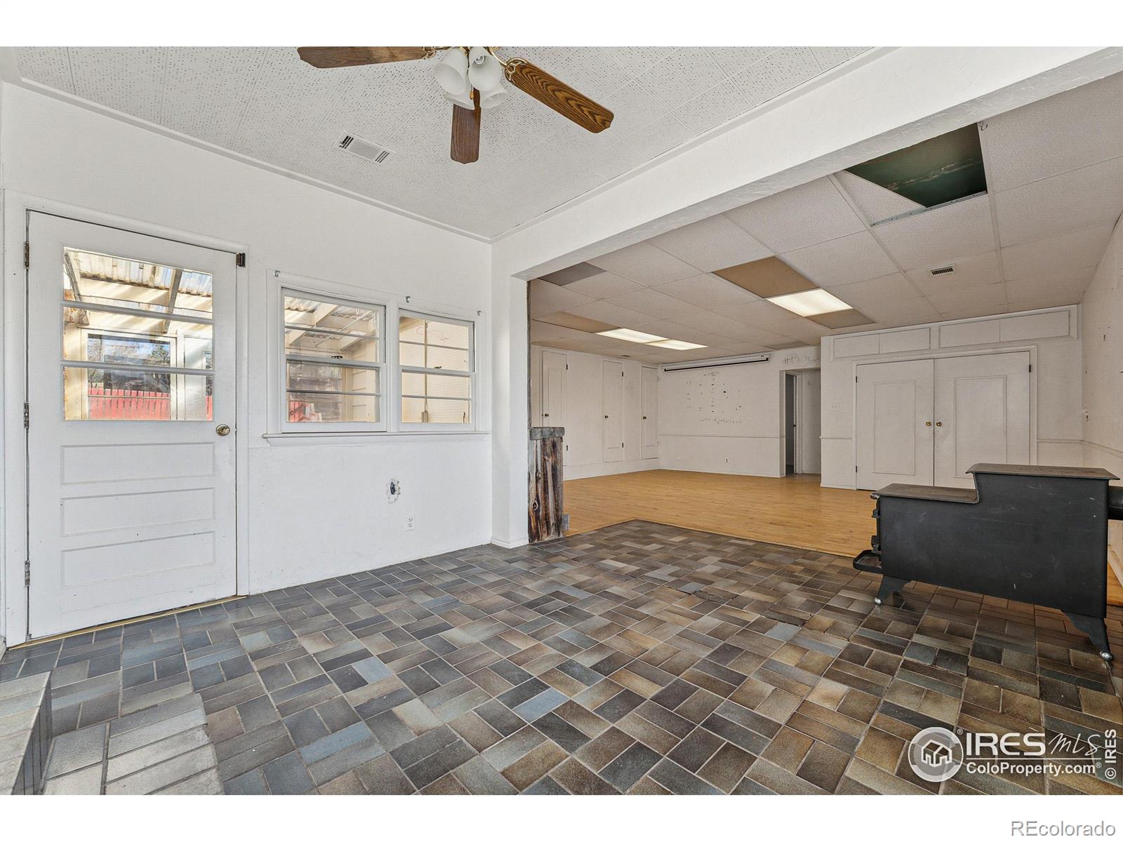 914 Cottonwood Drive, Fort Collins, CO 80524, 3 Bedrooms Bedrooms, ,1 BathroomBathrooms,Residential,For Sale,Cottonwood,RECIR1022594