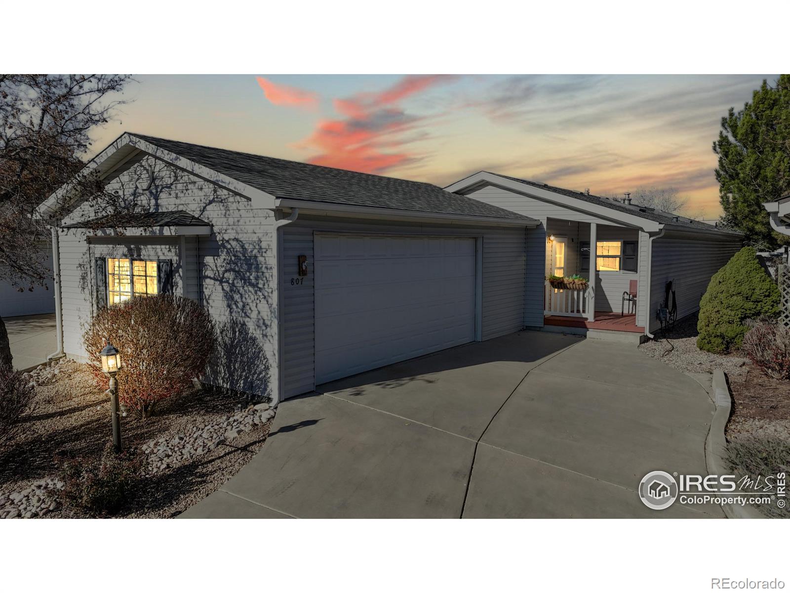807 Sunchase Drive, Fort Collins, CO 80524, 2 Bedrooms Bedrooms, ,2 BathroomsBathrooms,Residential,For Sale,Sunchase,RECIR1022555