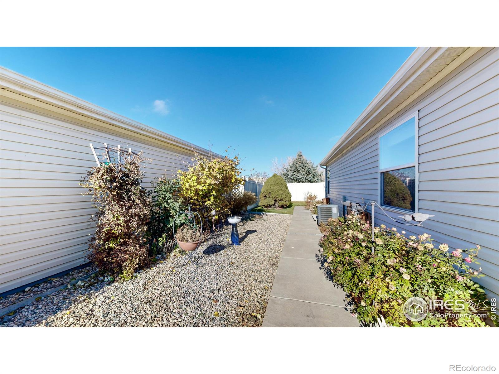 807 Sunchase Drive, Fort Collins, CO 80524, 2 Bedrooms Bedrooms, ,2 BathroomsBathrooms,Residential,For Sale,Sunchase,RECIR1022555