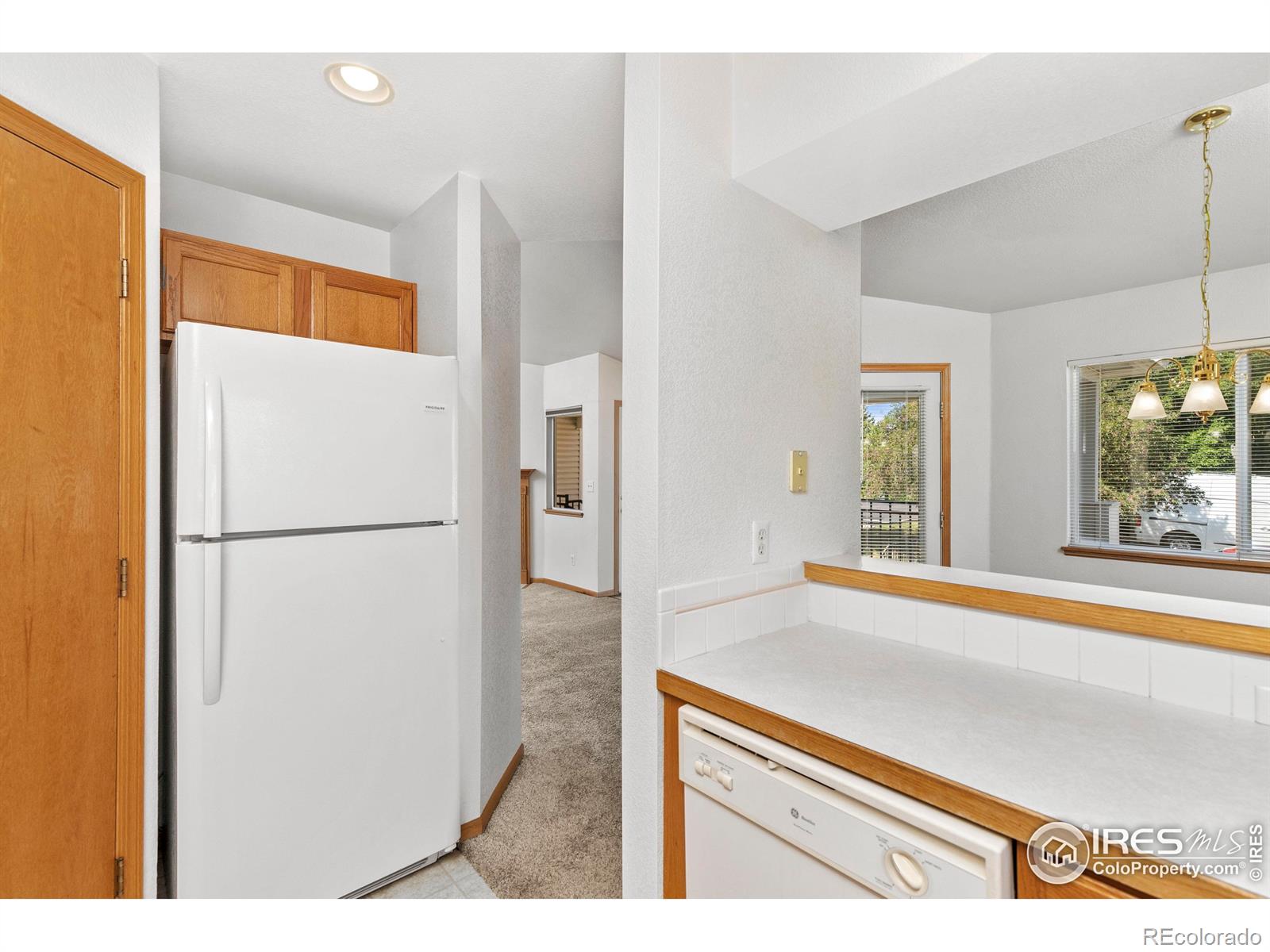 950 52nd Ave Ct #4, Greeley, CO 80634, 2 Bedrooms Bedrooms, ,2 BathroomsBathrooms,Residential,For Sale,52nd,RECIR1022516