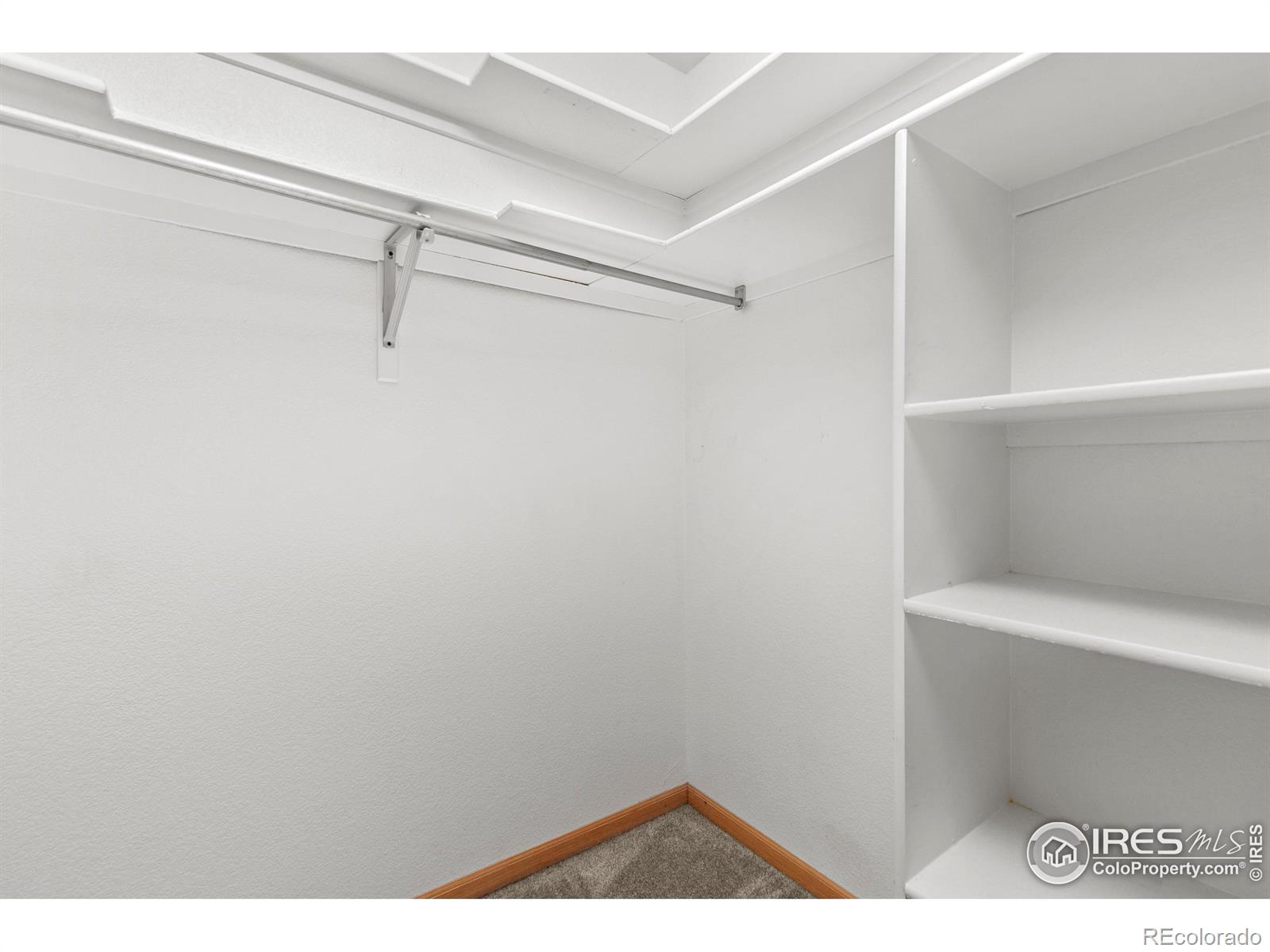 950 52nd Ave Ct #4, Greeley, CO 80634, 2 Bedrooms Bedrooms, ,2 BathroomsBathrooms,Residential,For Sale,52nd,RECIR1022516