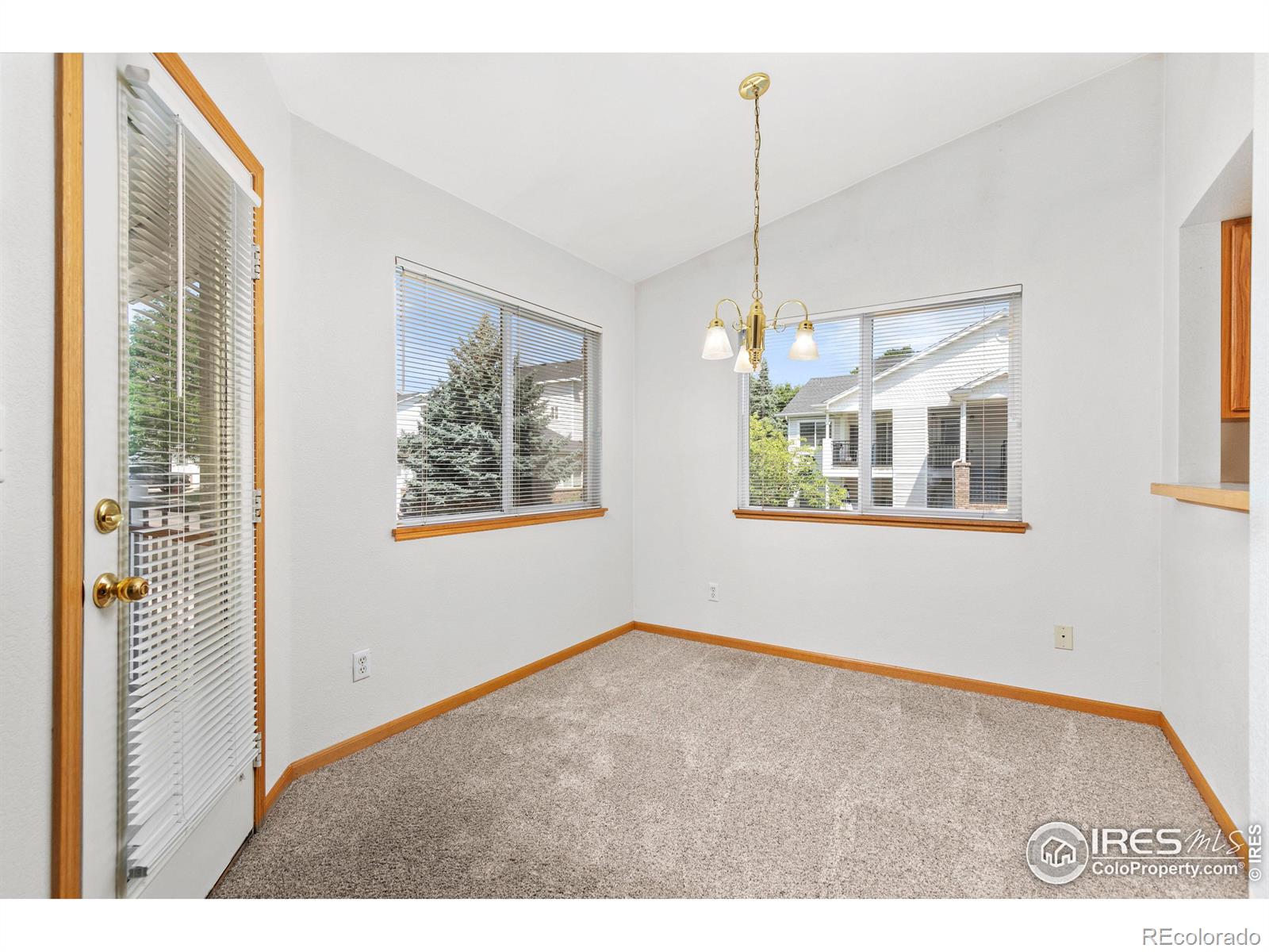 950 52nd Ave Ct #4, Greeley, CO 80634, 2 Bedrooms Bedrooms, ,2 BathroomsBathrooms,Residential,For Sale,52nd,RECIR1022516